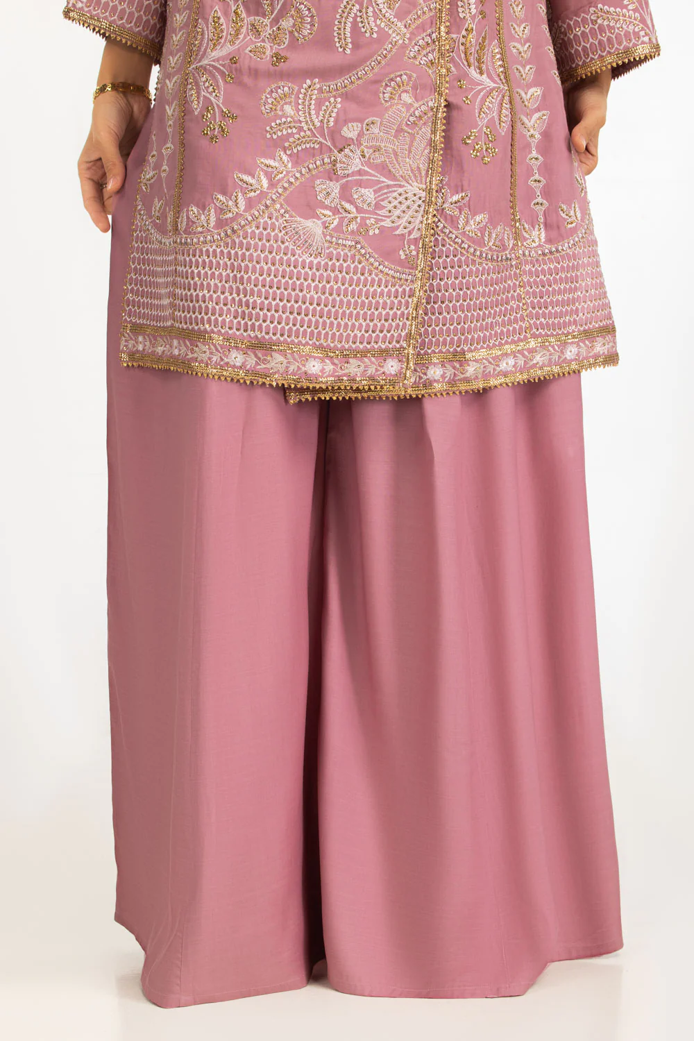3PC Viscose Rawsilk Embroidered Suit - Image 7
