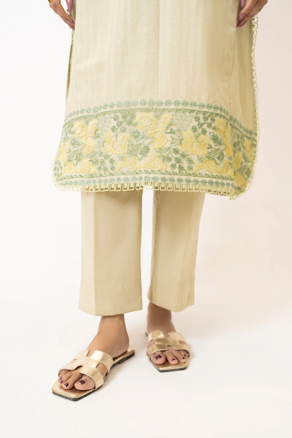 3PC Zari Stripe Embroidered Suit - Image 7