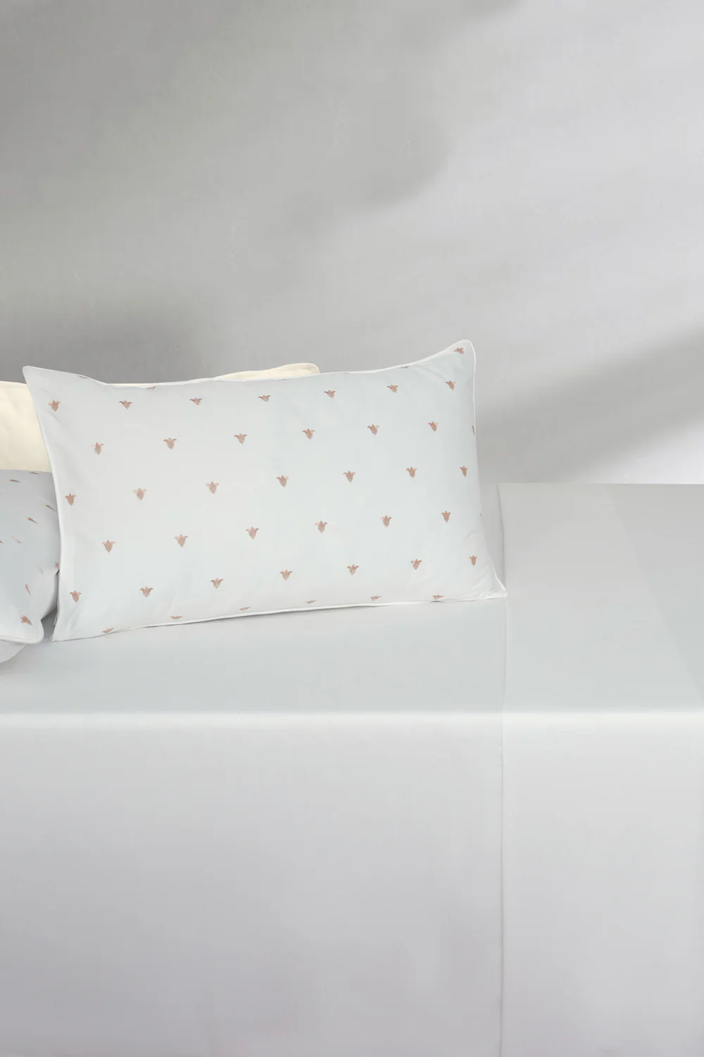 Afterglow T-400 Embroidered Bed Sheet Set - Image 3