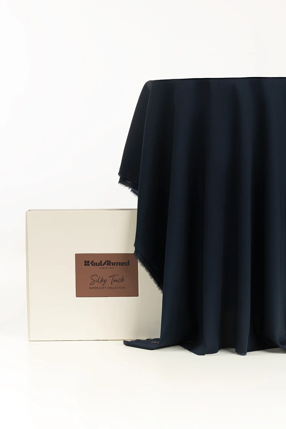 Altair Unstitched Fabric Cotton with Gift Box - Image 14
