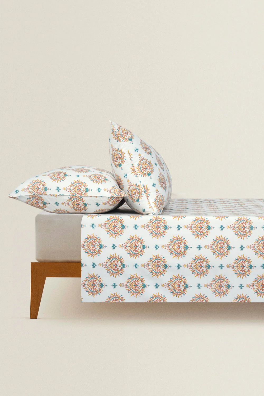 Amber Charm T-150 Bed Sheet Set - Image 3