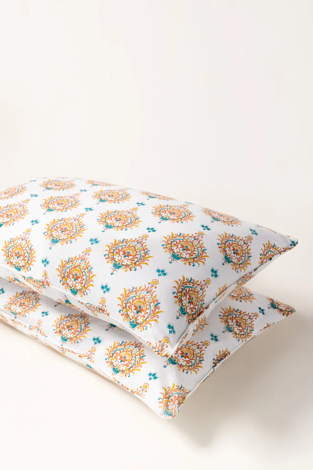 Amber Charm T-150 Pillow Cover Set - Image 3