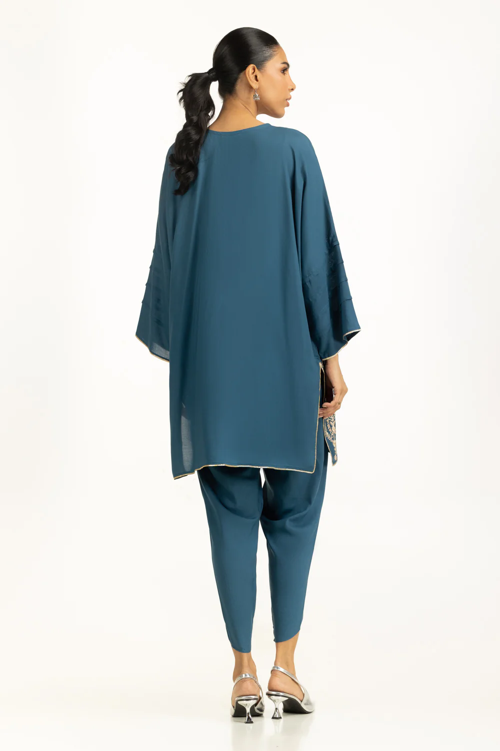 Arabic Linen Embroidered Co-Ord Set - Image 5