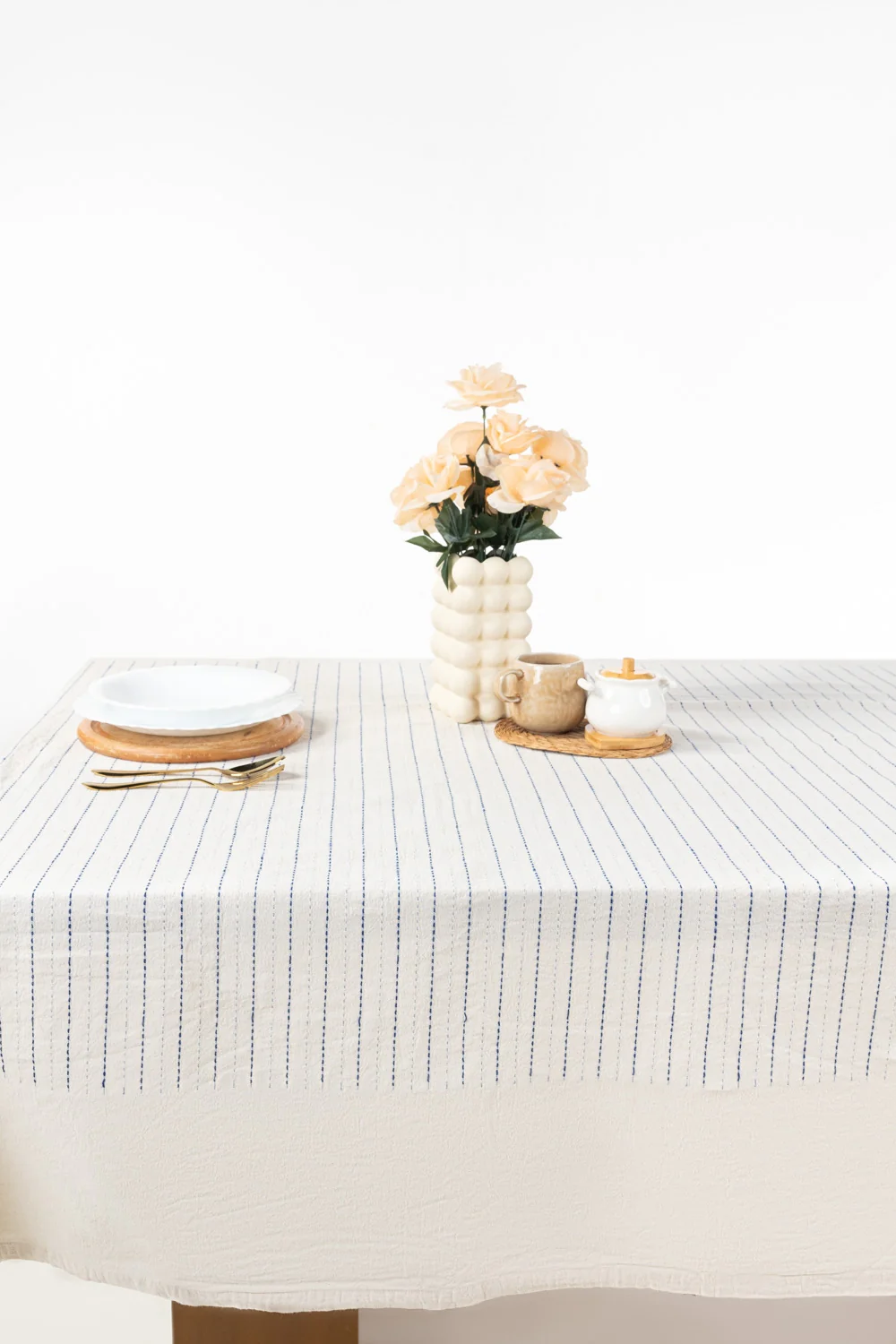 Assorted Table Cover - Image 4