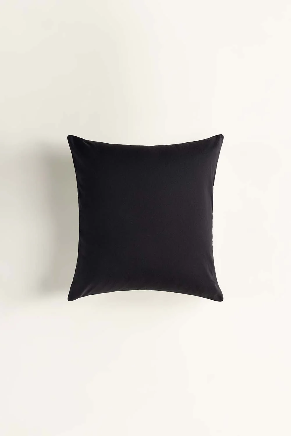 AW24-DGC-004 Digital Cushion Cover - Image 3