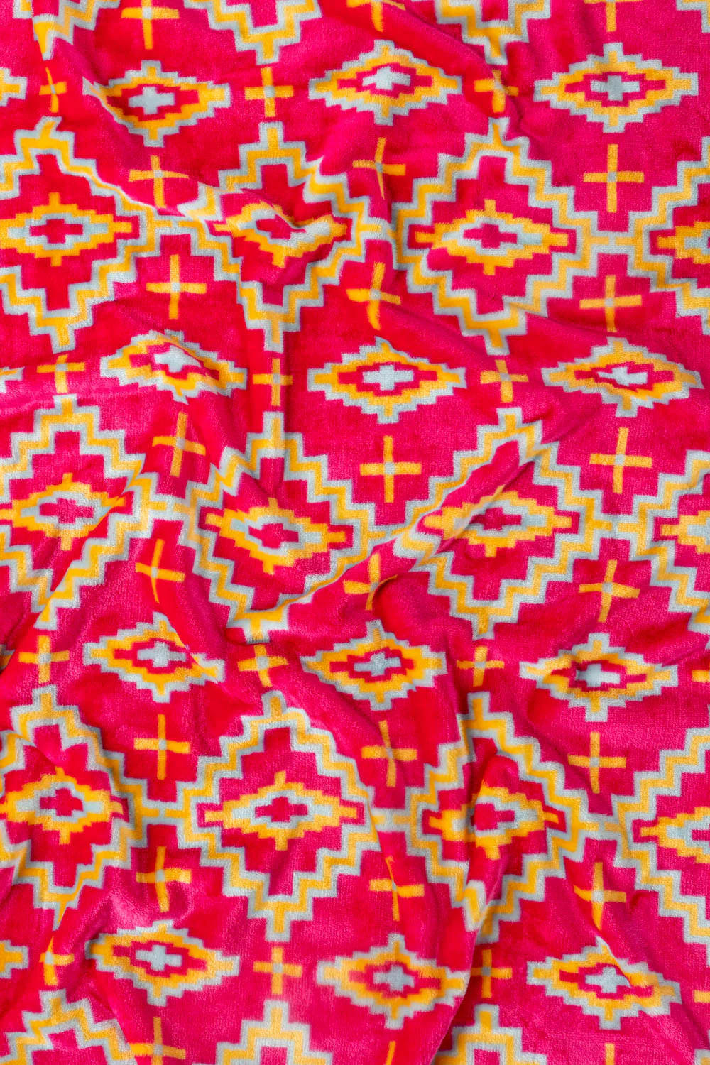 AW25-Flourscent Single Ply Fleece Throw - Image 4