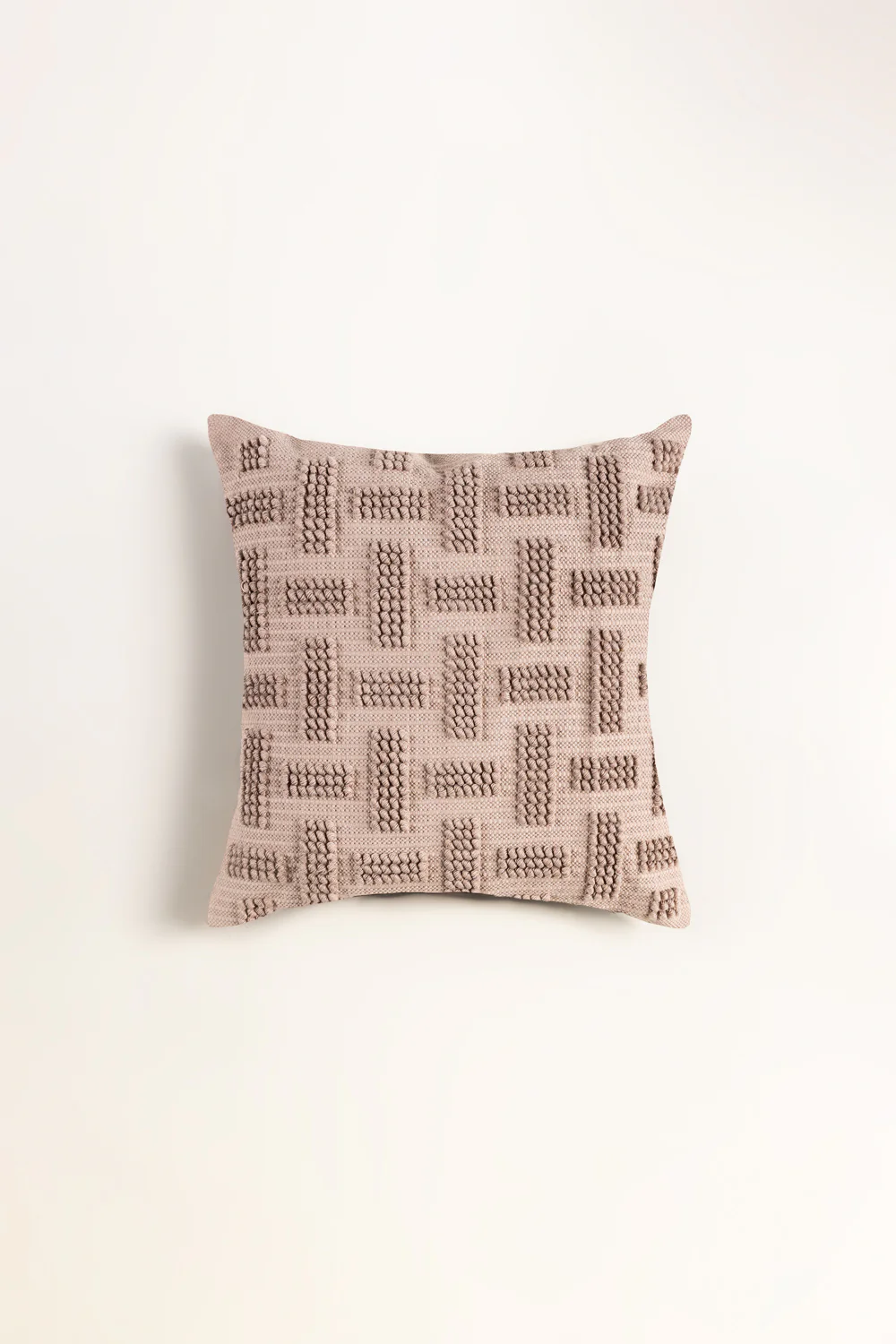 AW25-Woven Cushion Cover 015