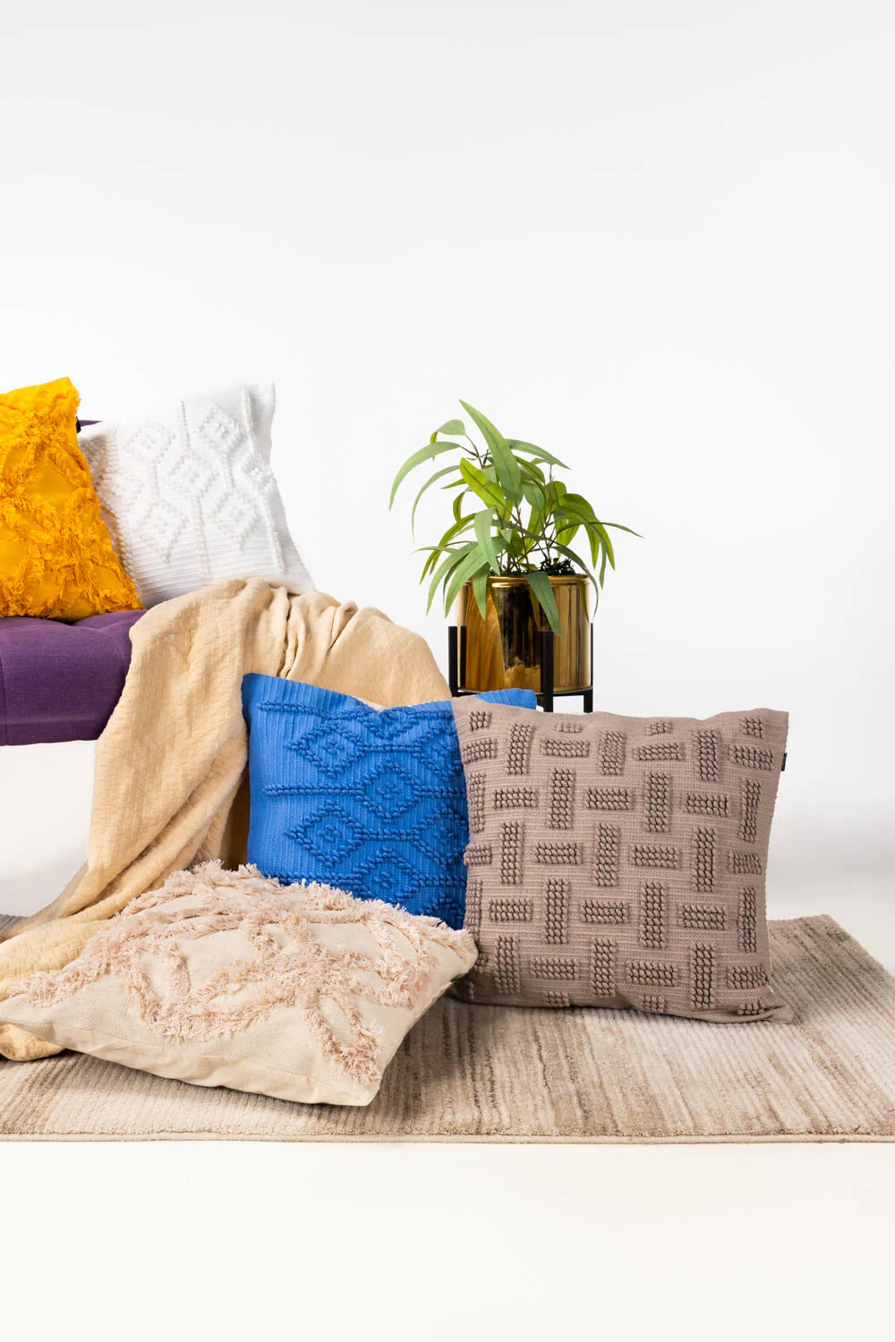 AW25-Woven Cushion Cover 015 - Image 4