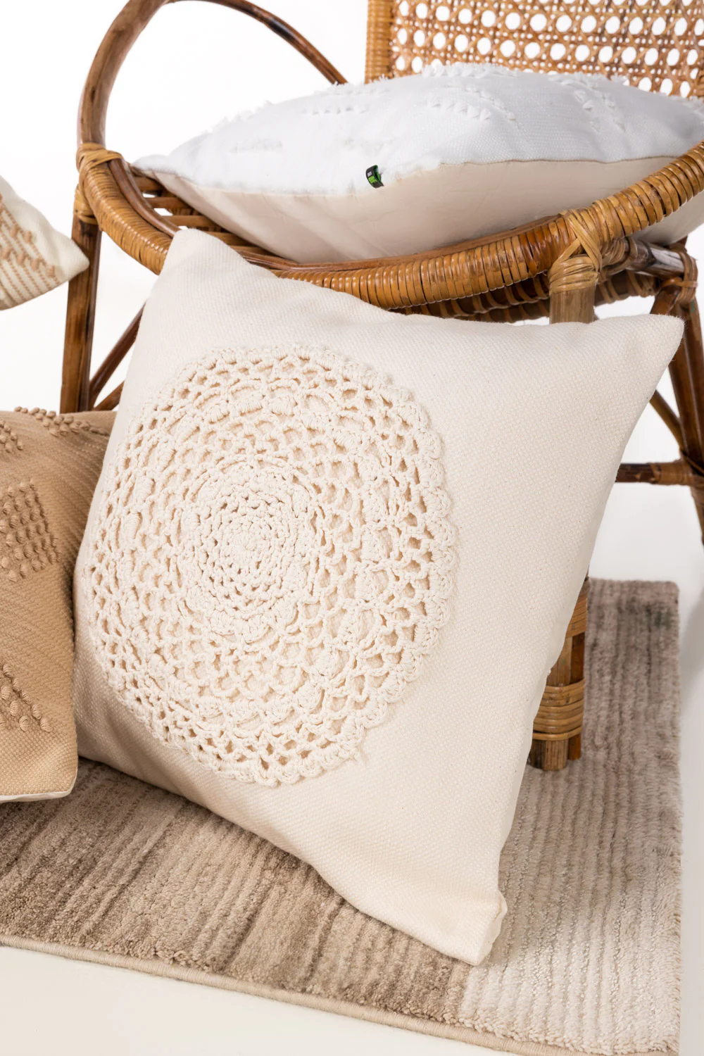 AW25-Woven Cushion Cover 034 - Image 4