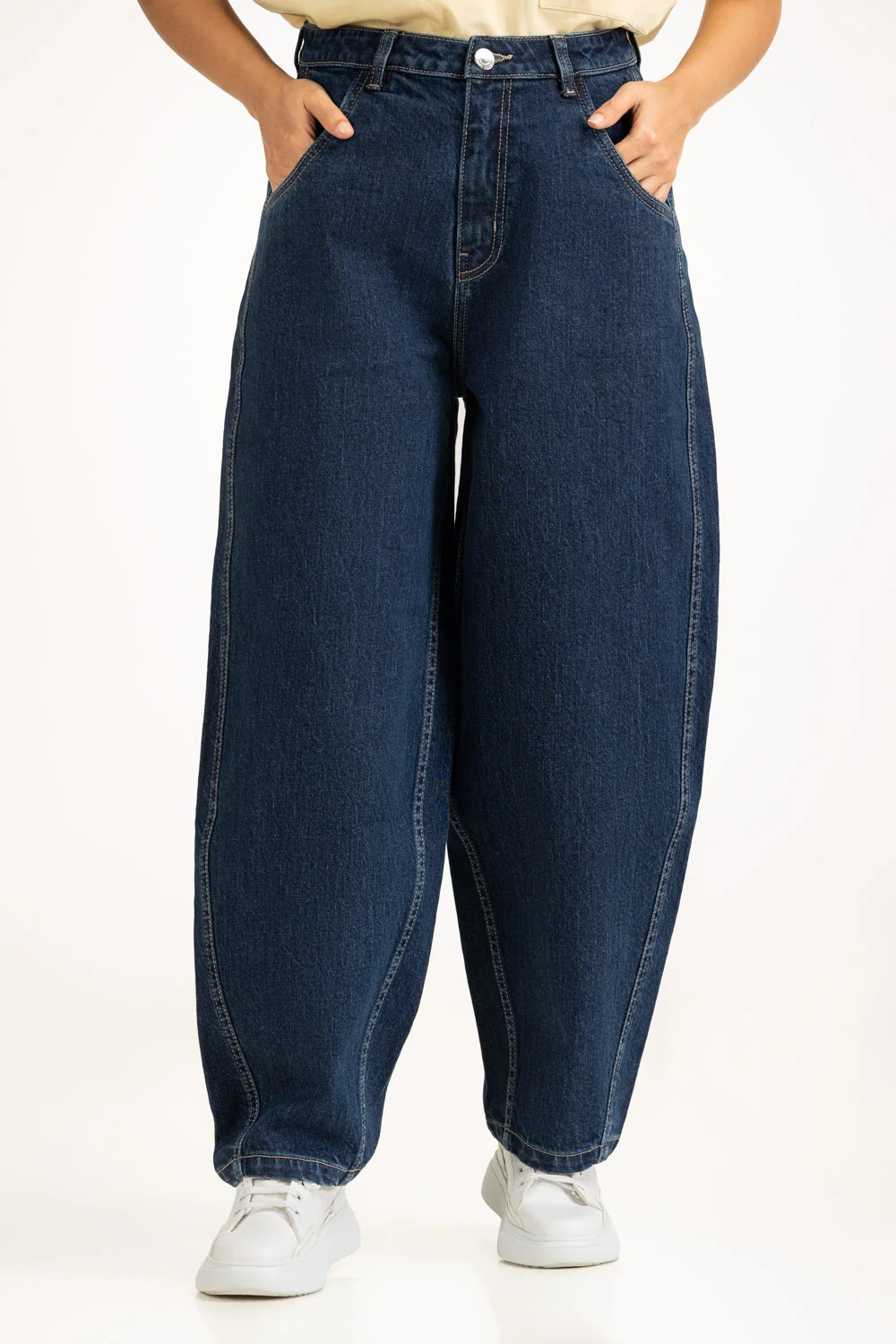 Barrel Fit Jeans