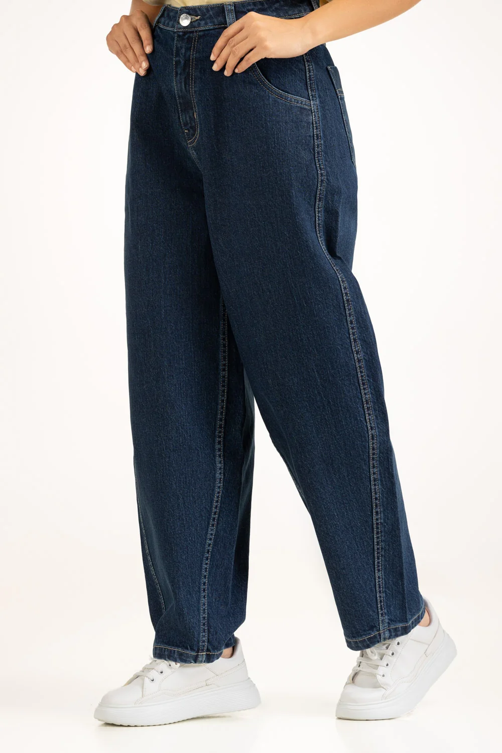 Barrel Fit Jeans - Image 5