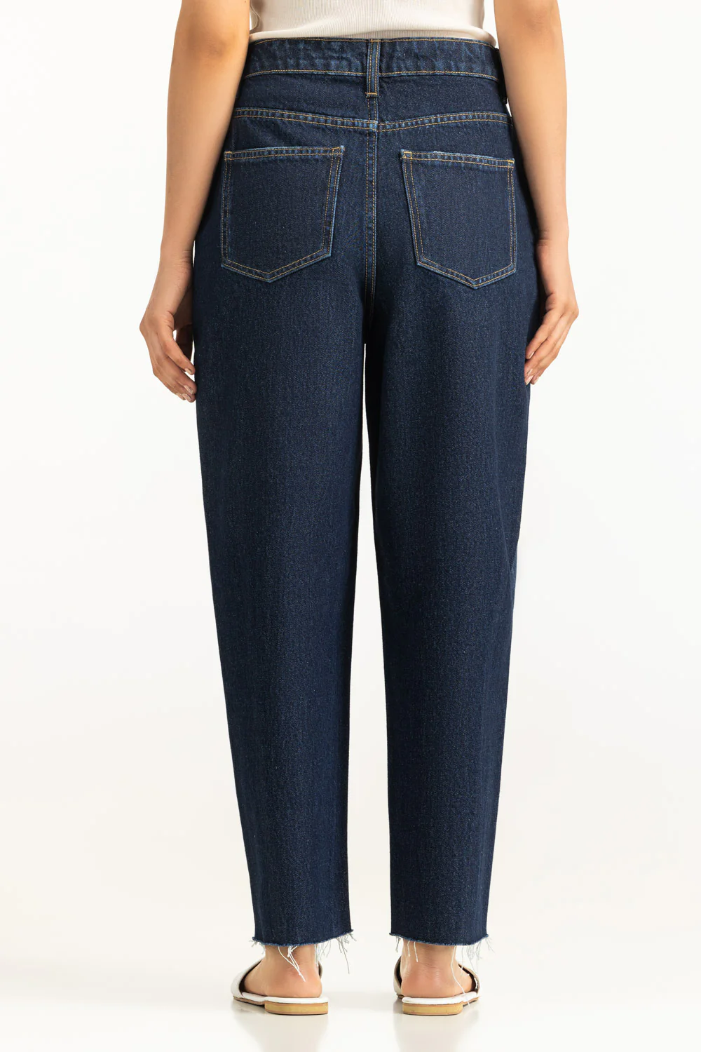 Barrel Fit Jeans - Image 5