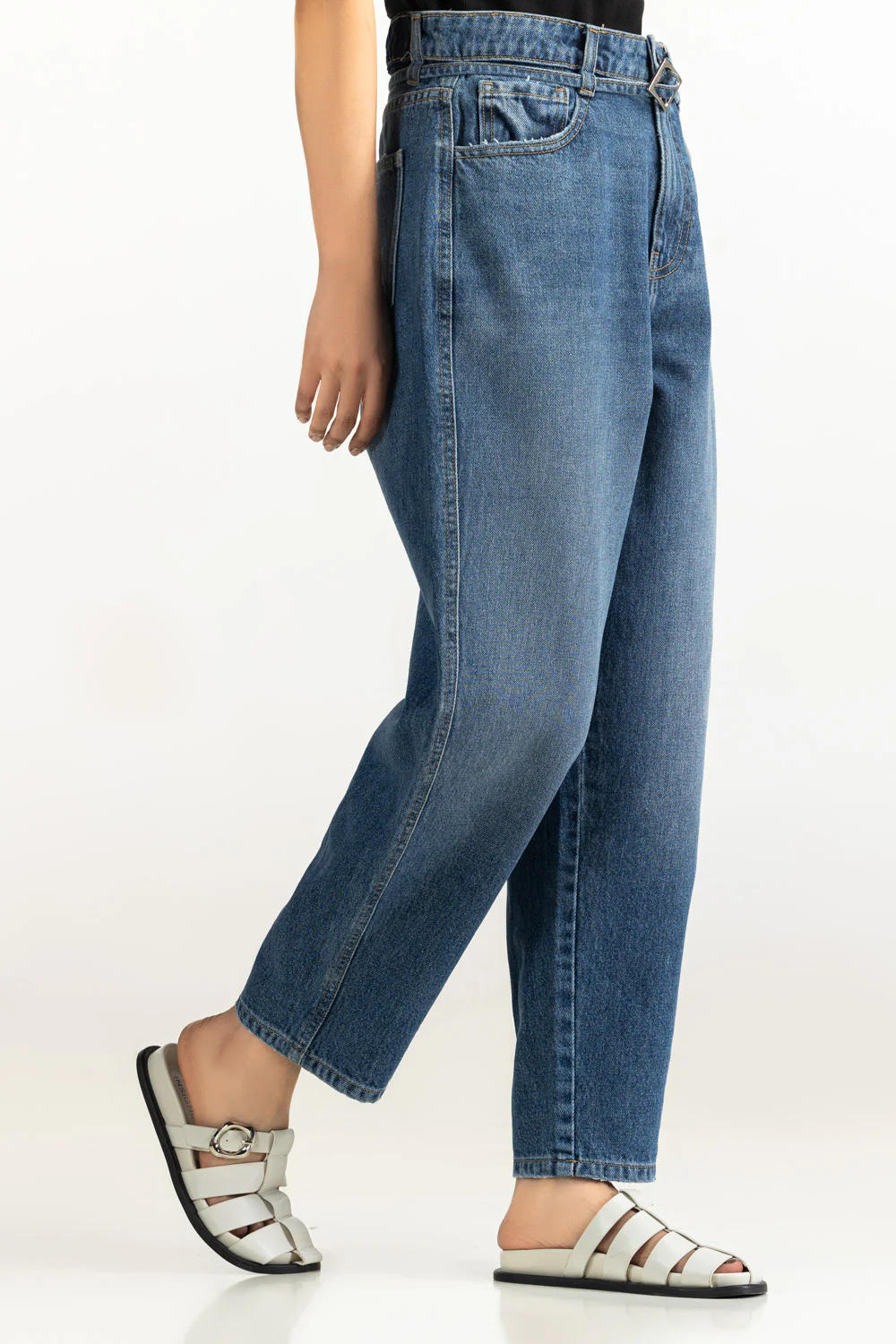 Barrel Fit Jeans - Image 4