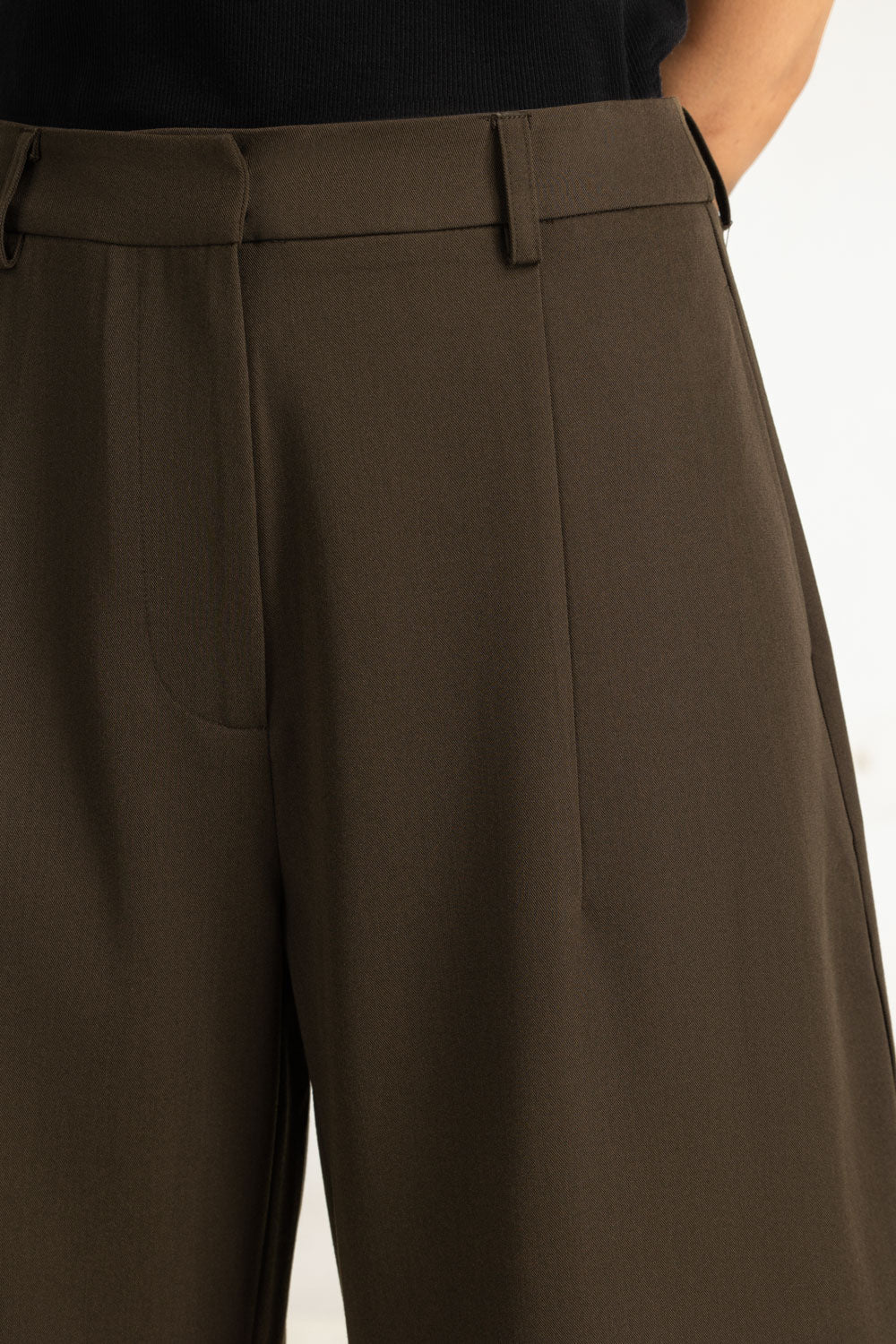 Barrel Fit Pant - Image 5