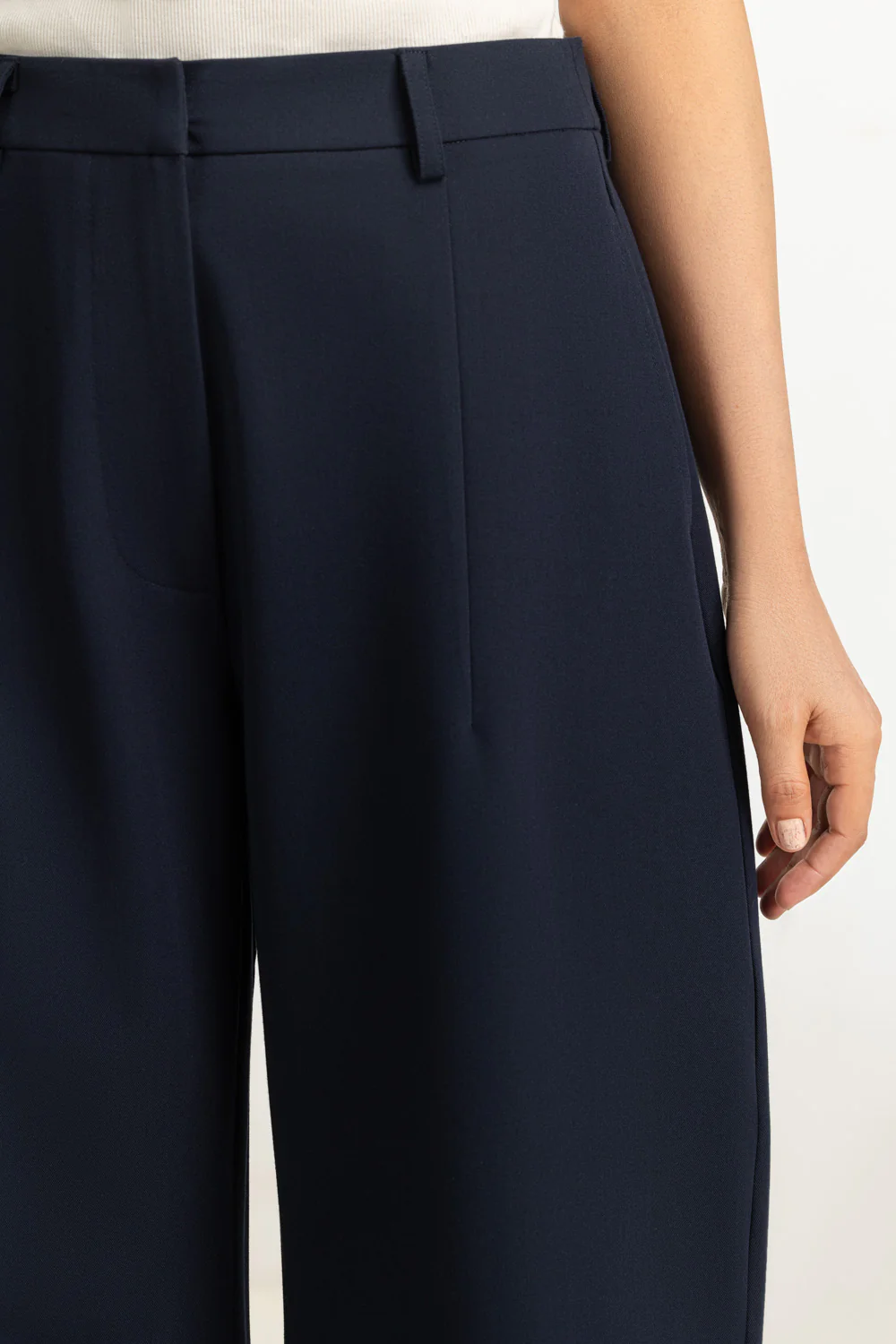 Barrel Fit Pant - Image 2