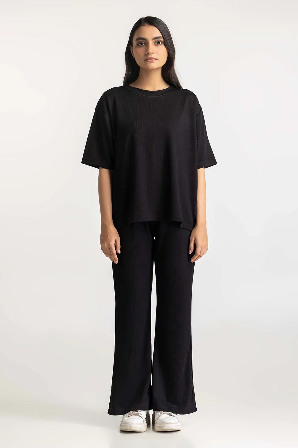 Basic Crew Neck Tee