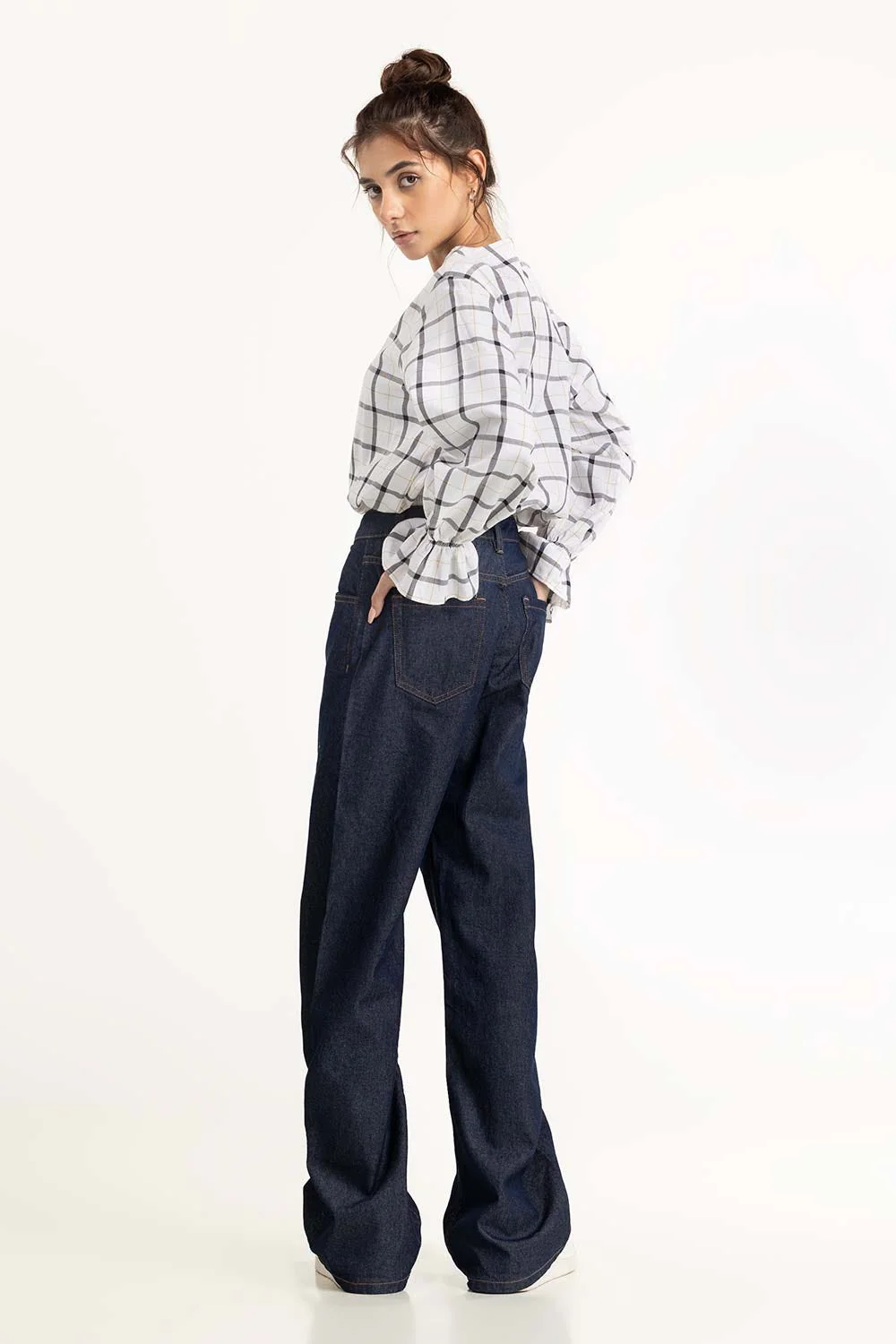 Black And White Casual Shirt - Image 4