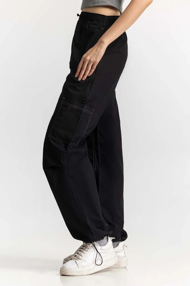 Black Basic Jeans - Image 4