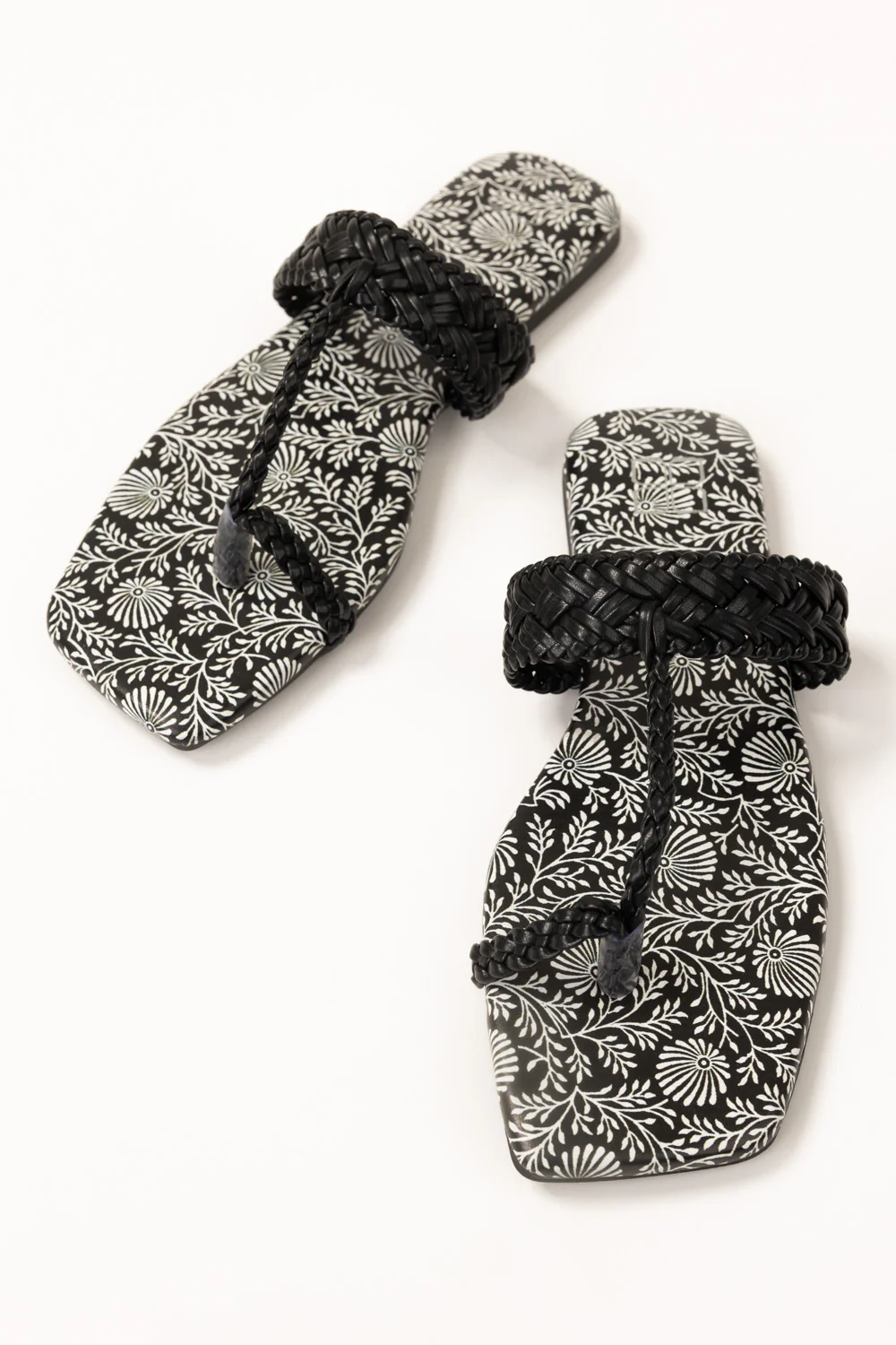 Black Kolhapuri