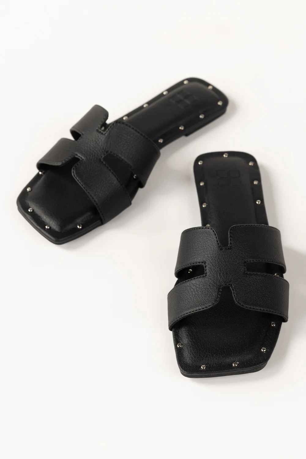 Black Slipper