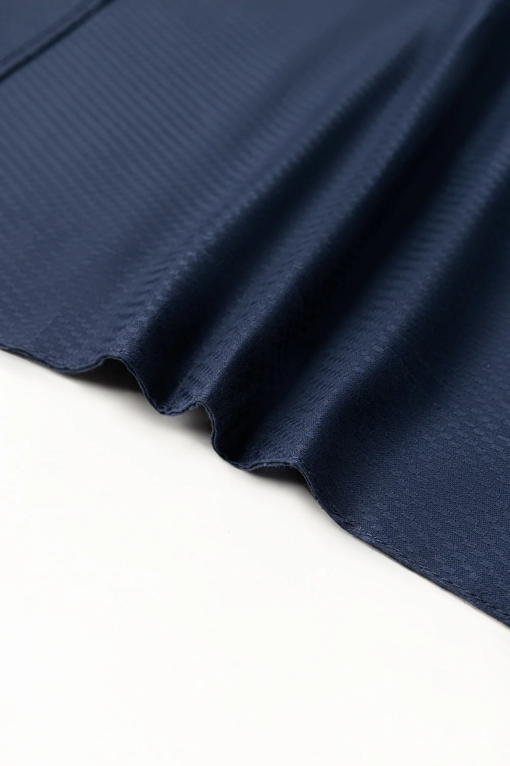 Blue Cube Dobby Placemat - Image 3