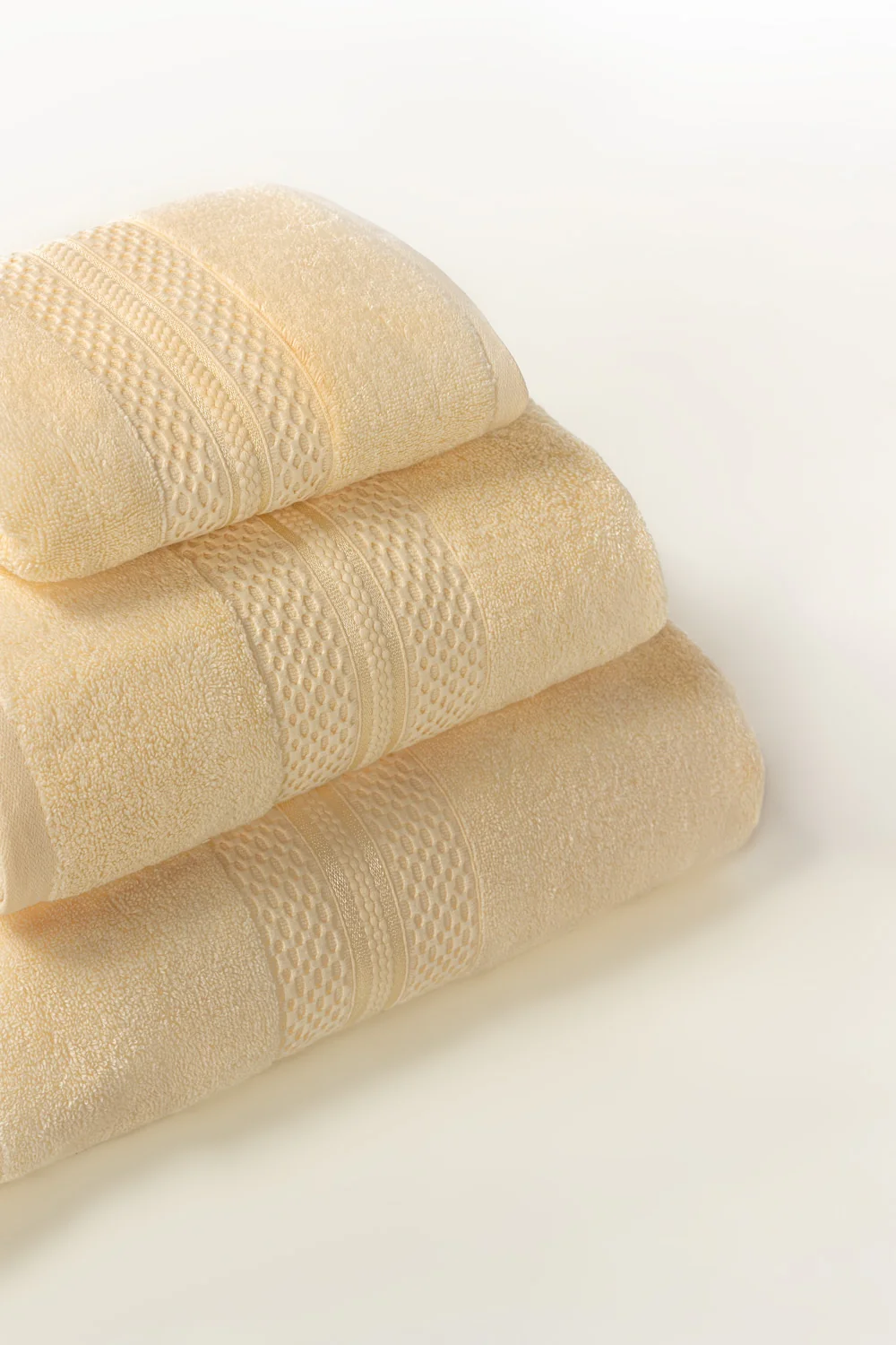 Butter Zero Twist Towel - Image 3