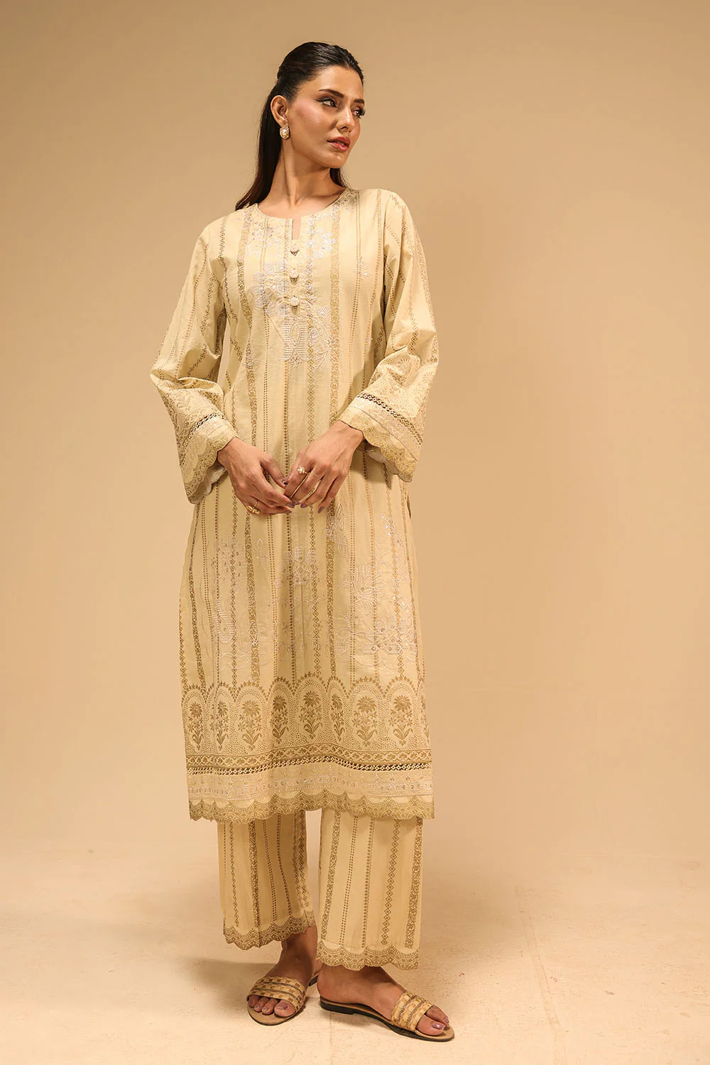 Cambric Block Printed Co-Ord Set With Embroidered - Image 3