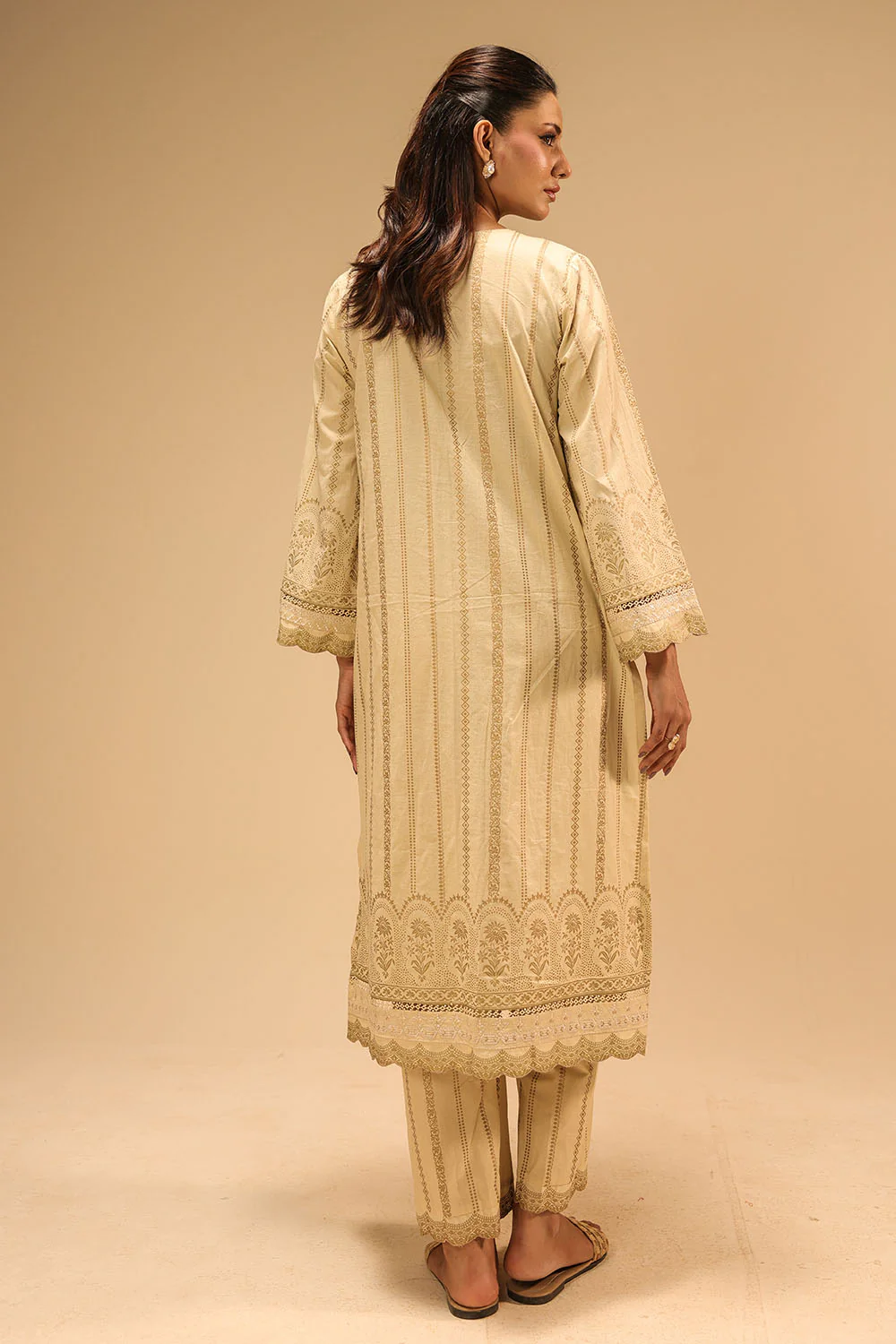 Cambric Block Printed Co-Ord Set With Embroidered - Image 6