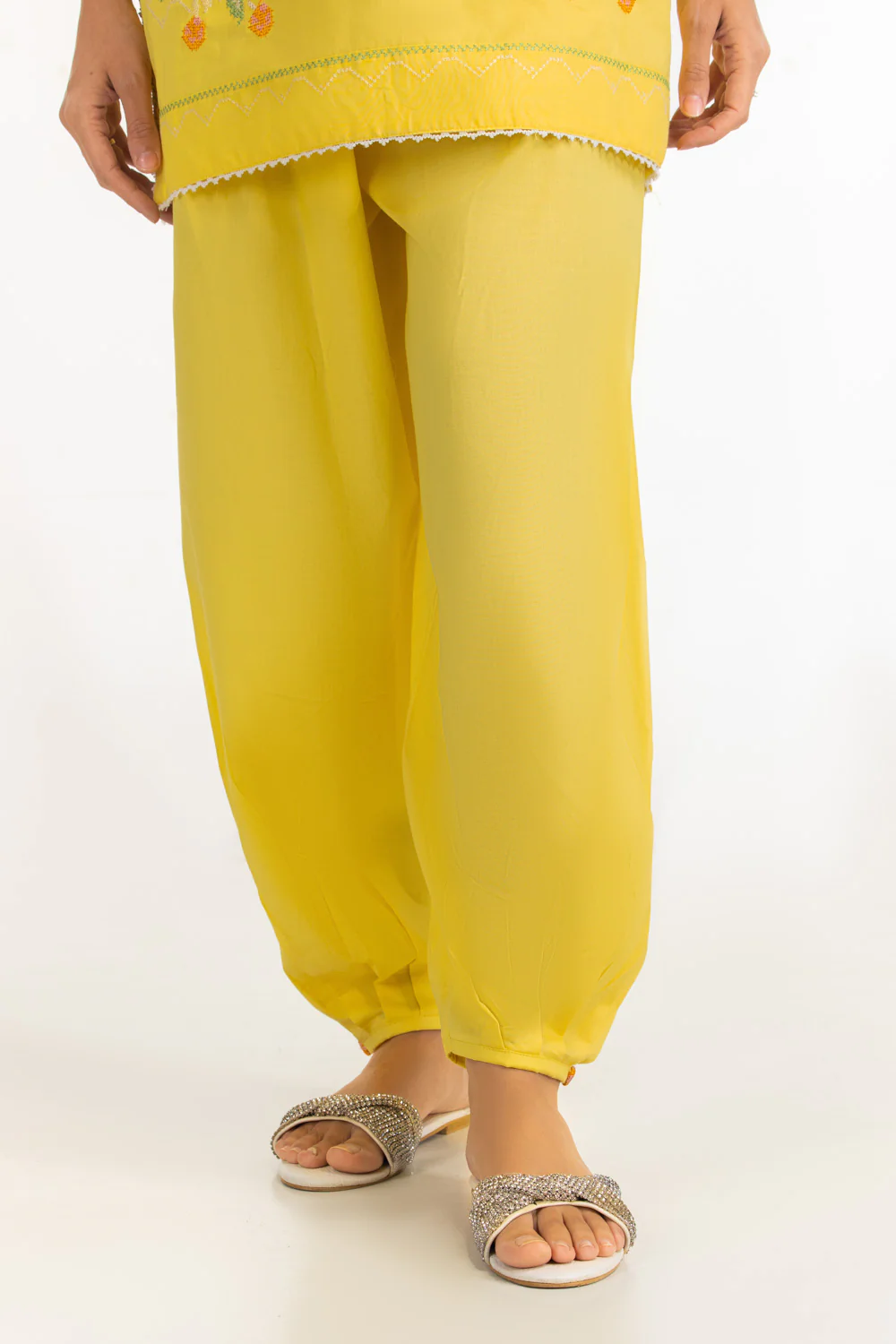 Cambric Embroidered - Image 6
