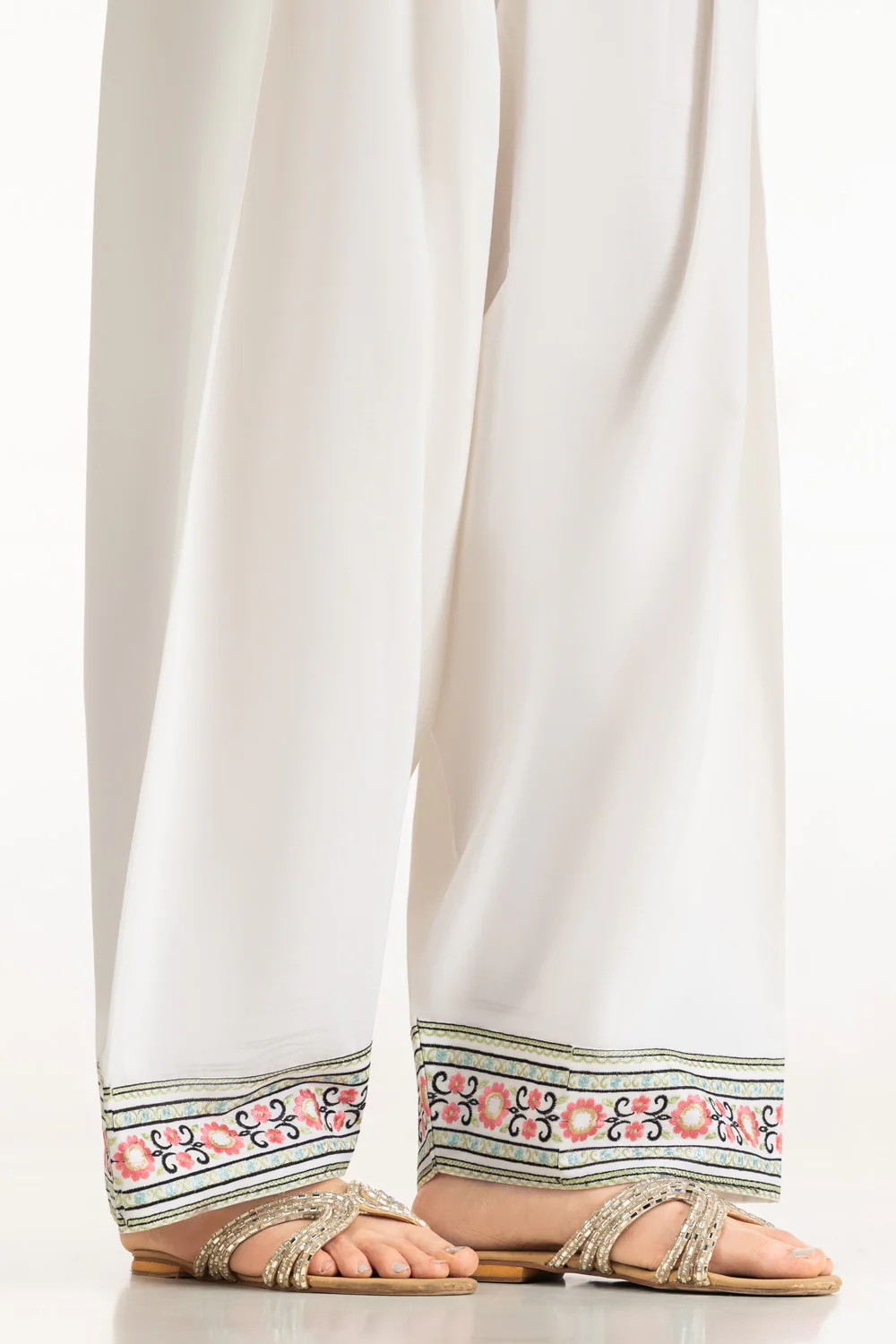 Cambric Embroidered Co-Ord Set - Image 7