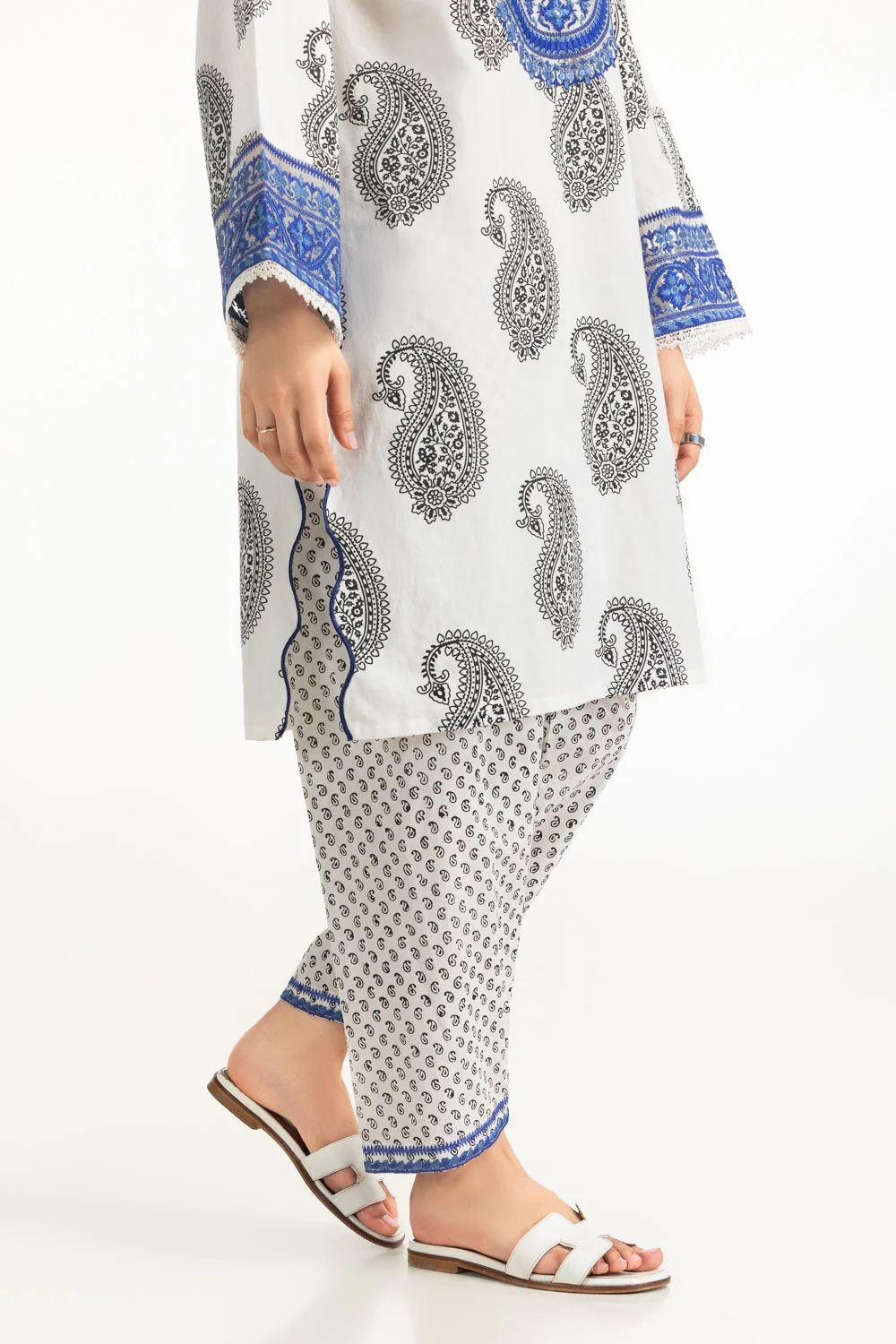 Cambric Embroidered Co-Ord Set - Image 7