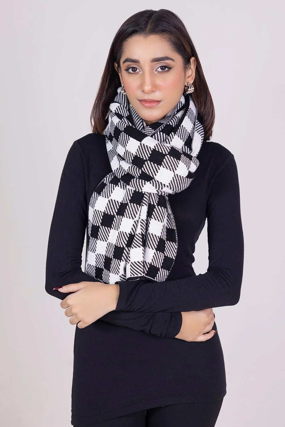 Checkered Knitted Shawl - Image 5