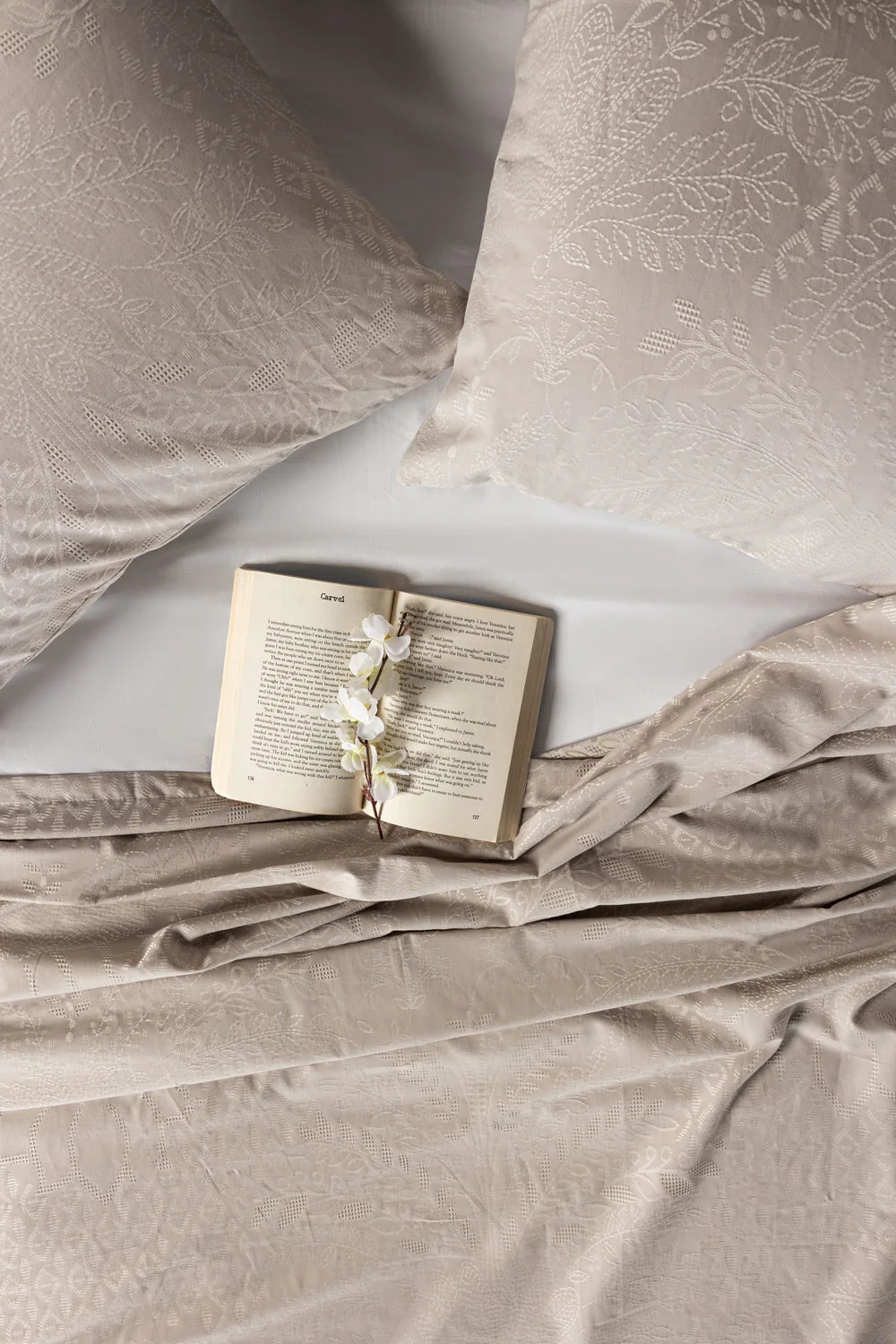 Cinder Jacquard Throw - Image 4
