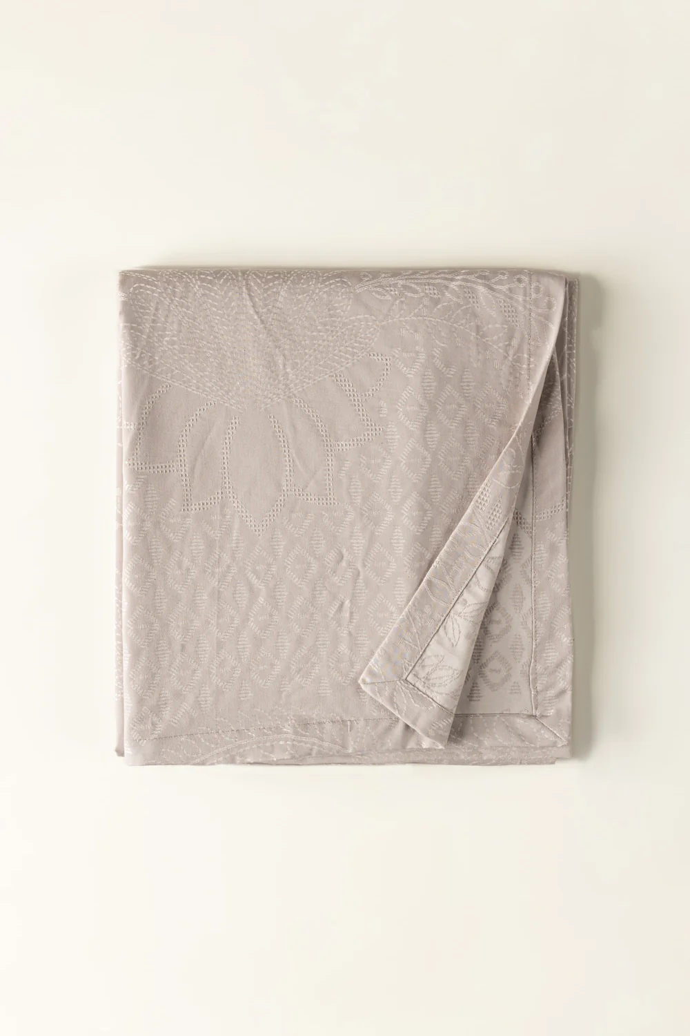Cinder Jacquard Throw - Image 6