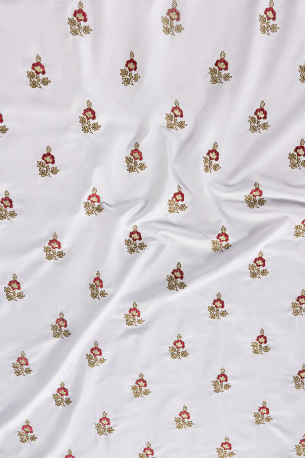 Classic Embroidered Table Cover - Image 5