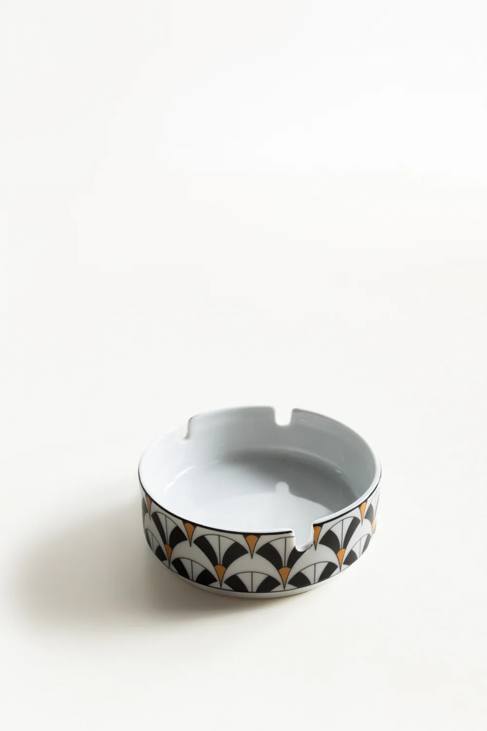 Classic Fans Ash tray Round - Image 4