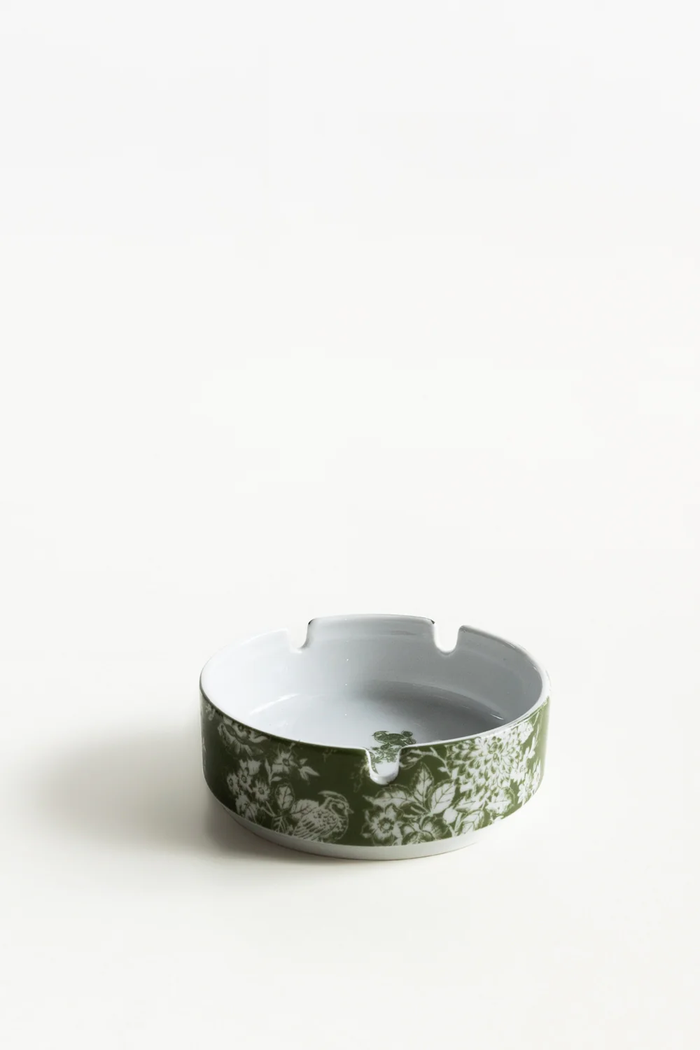 Classic Flora Ash Tray Round - Image 2