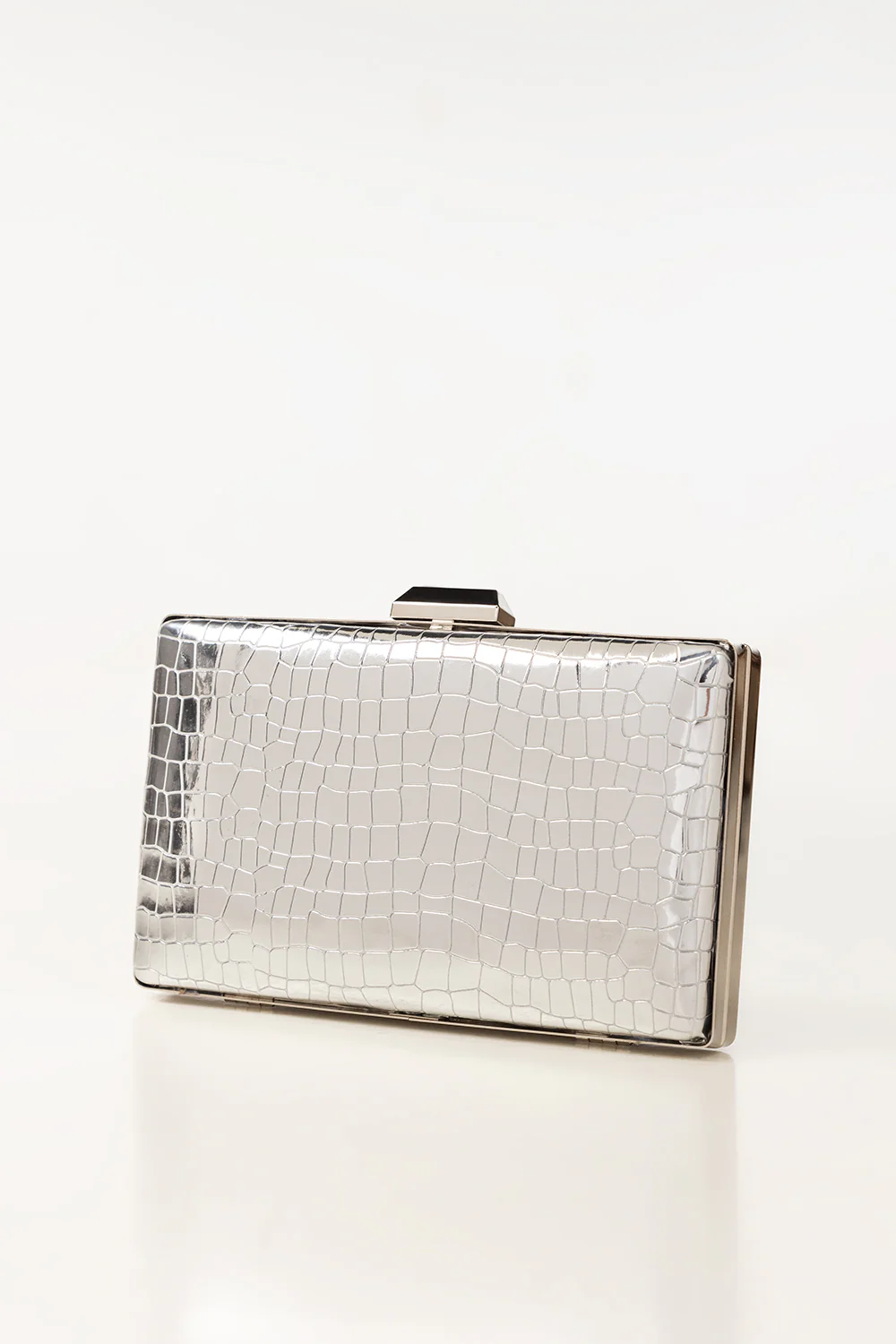Clutch - Image 3