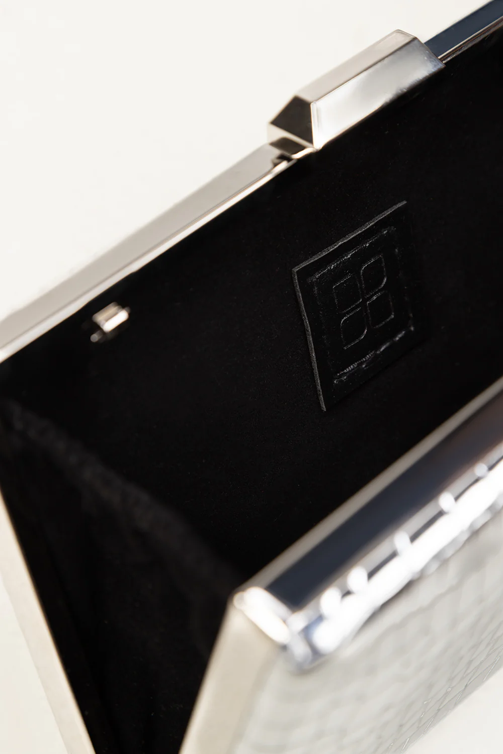 Clutch - Image 5