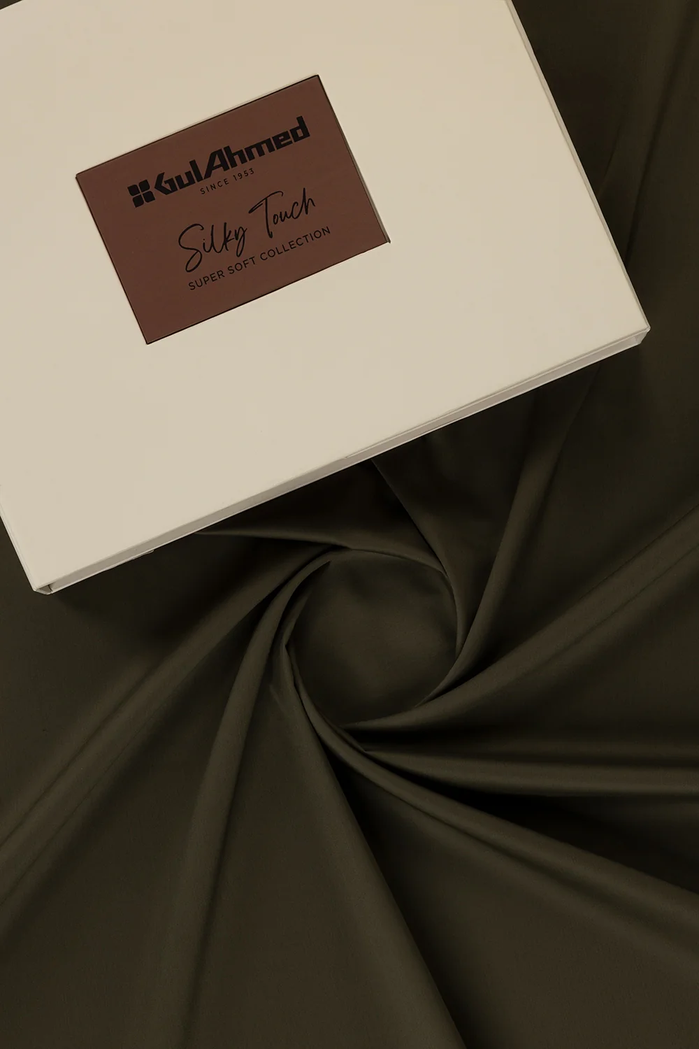 Cotton Club Plus Unstitched Fabric Cotton With Gift Box - Image 7