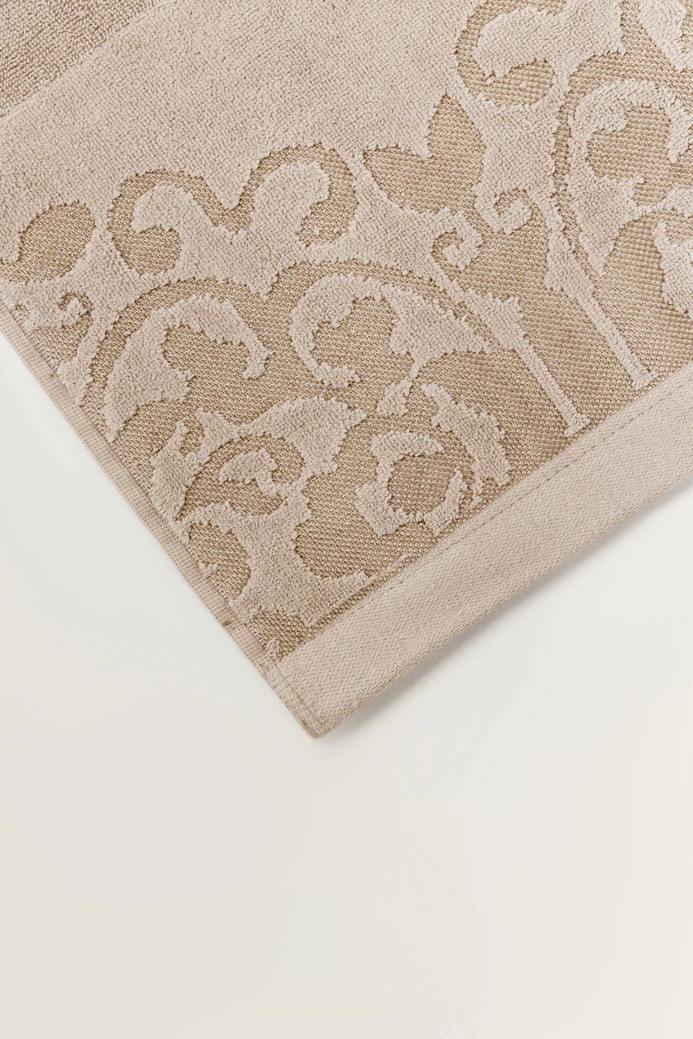 Cream Jacquard Dyed Towel - Image 4