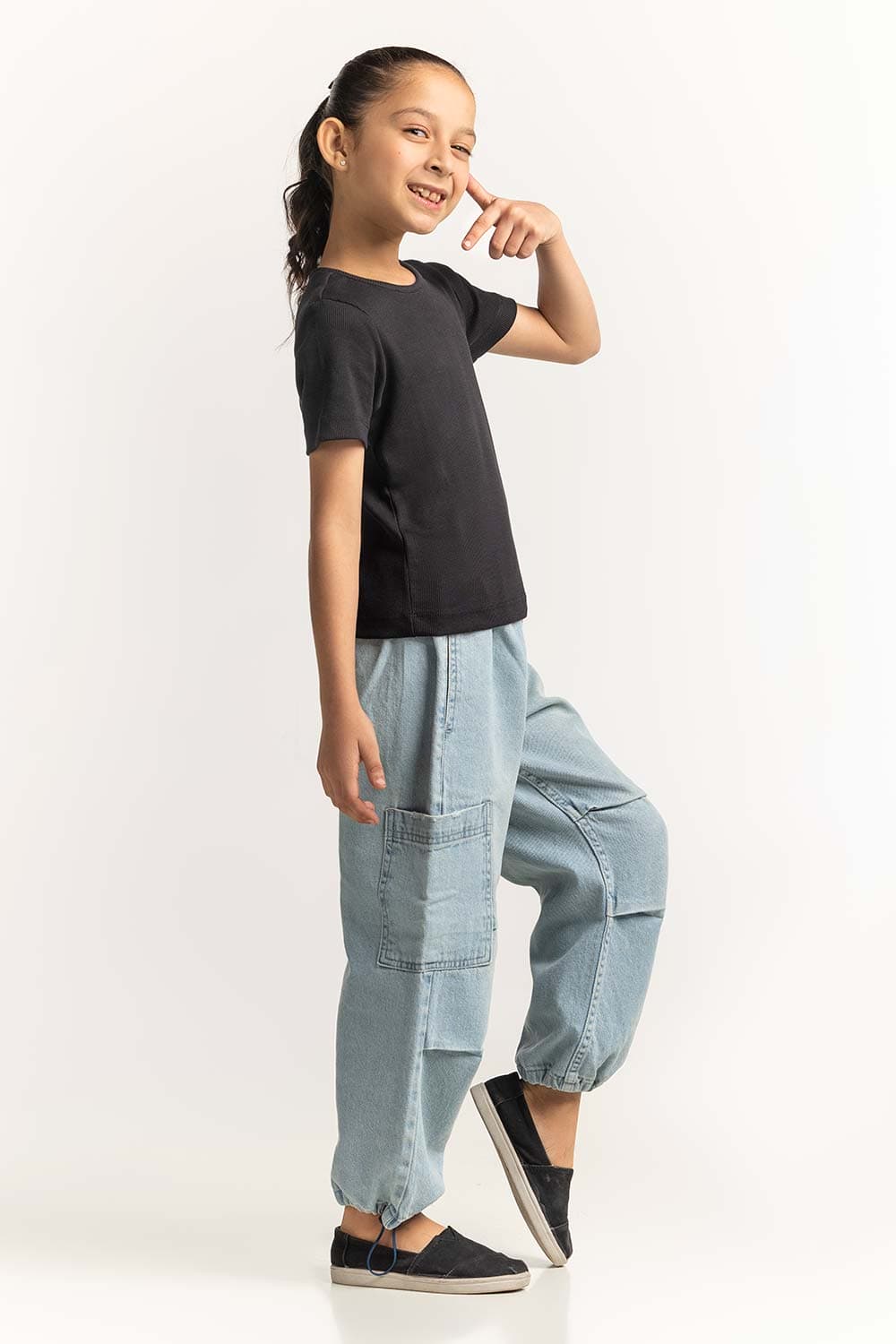 Crew Neck Basic Tee - Image 4