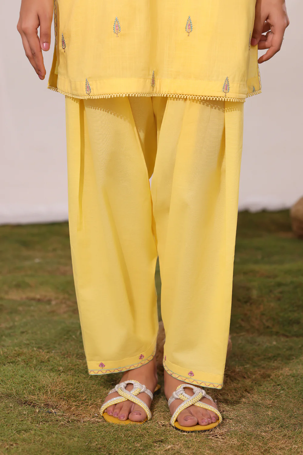 Cross Hatch Embroidered Co-Ord Set - Image 7