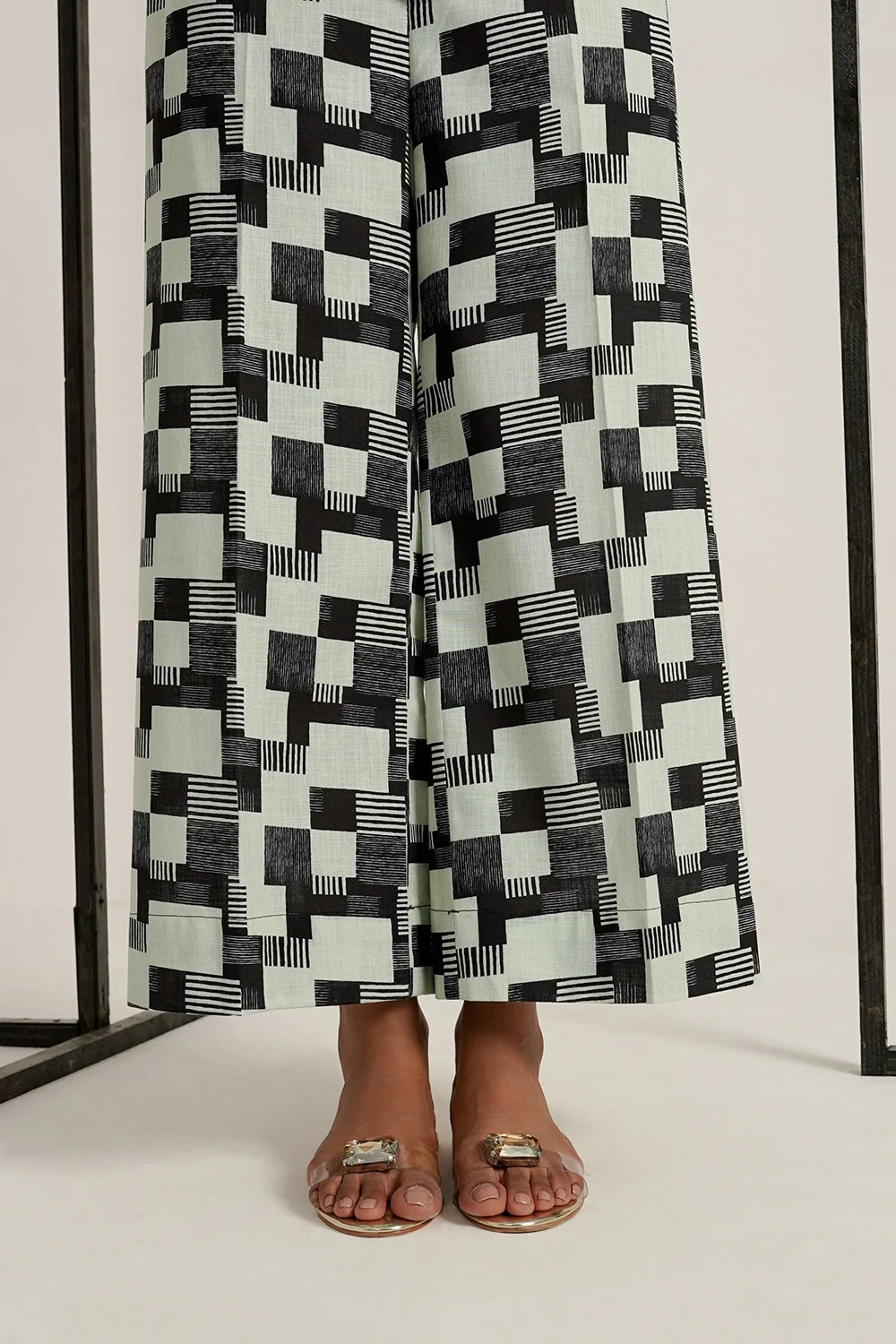 Cross Slub Printed With Embroidered Co-Ord Set - Image 7