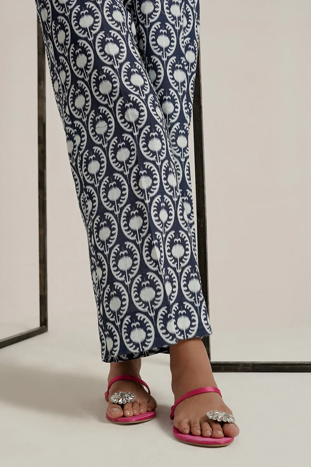 Cross Slub Printed With Embroidered Co-Ord Set - Image 7