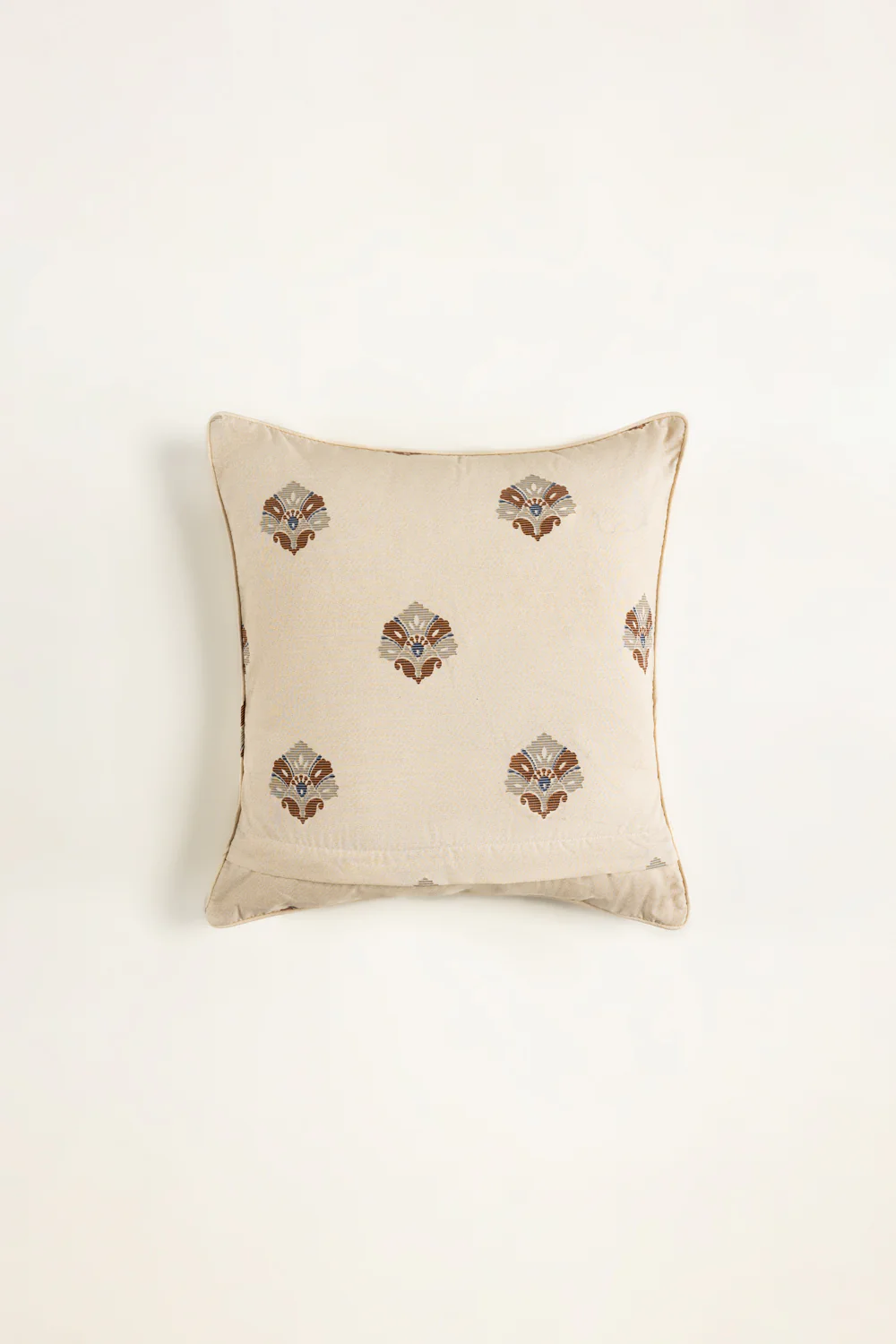 Damask Hatch T-150 Square Cushion Cover - Image 3