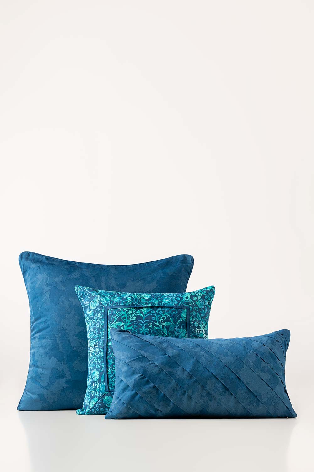 Deep Ocean T-200 Euro Sham Cushion Cover - Image 4