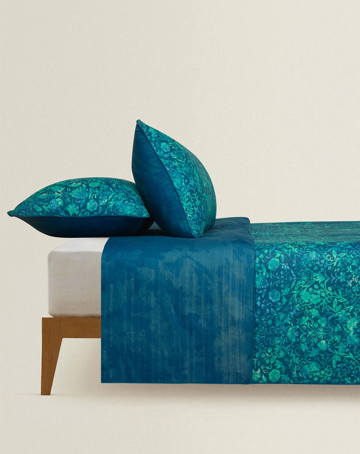 Deep Ocean T-200 Quilt Cover Set - Image 2