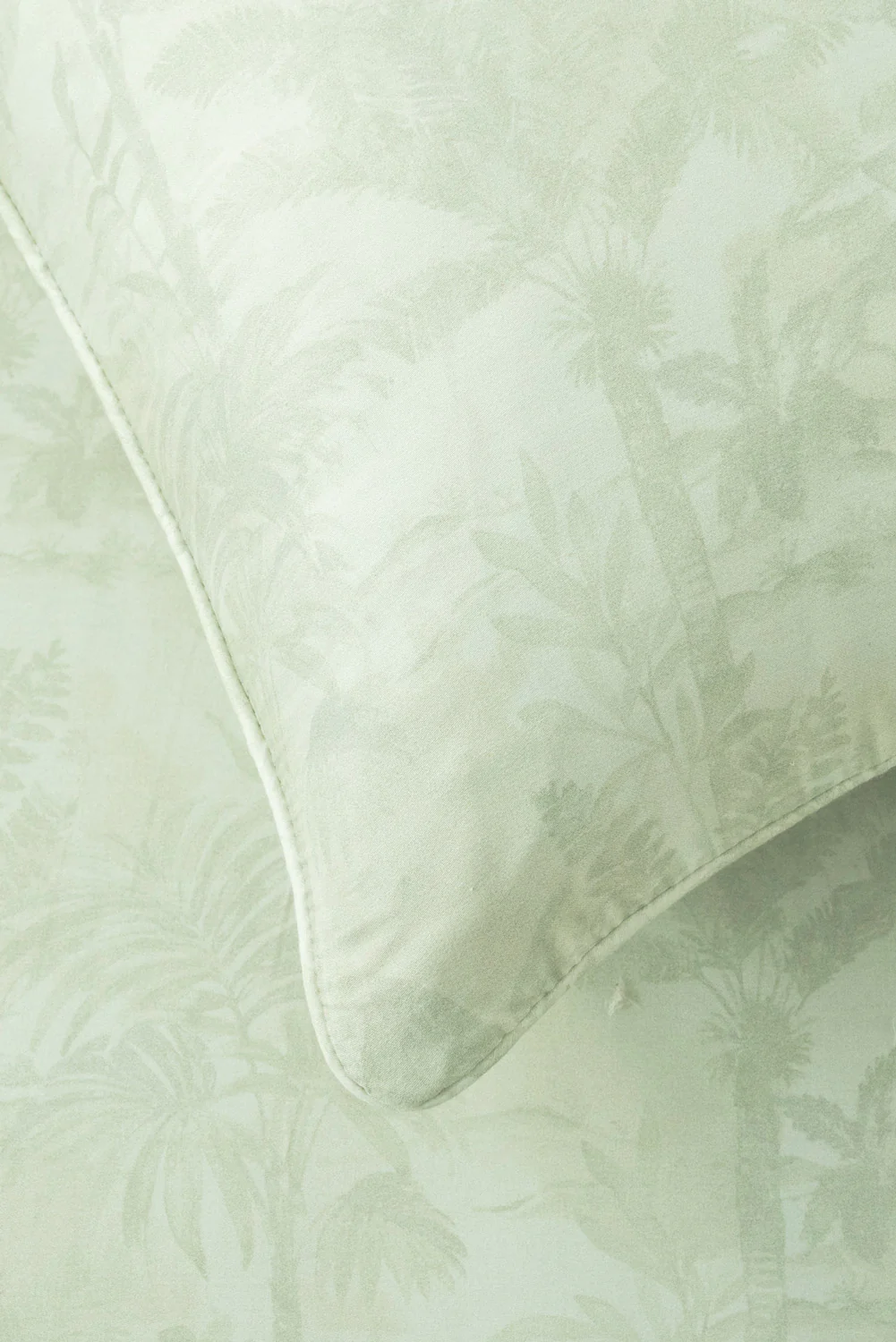 DGBD-004 T-200-1 Bed Sheet Set - Image 4