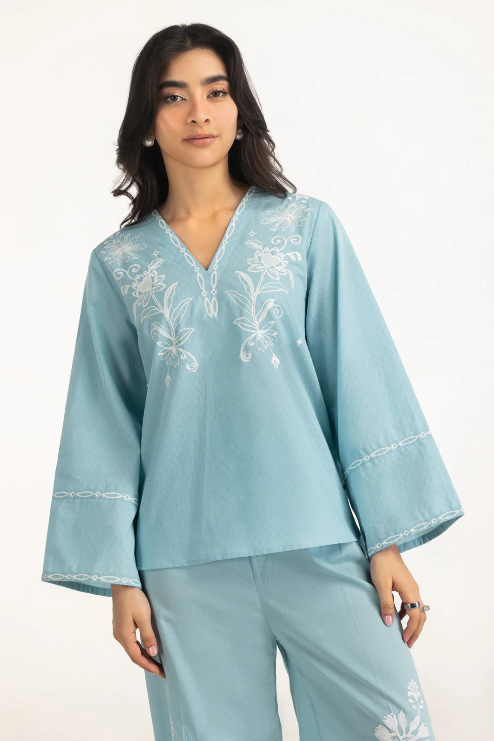 Dobby Embroidered Shirt And Trouser - Image 4
